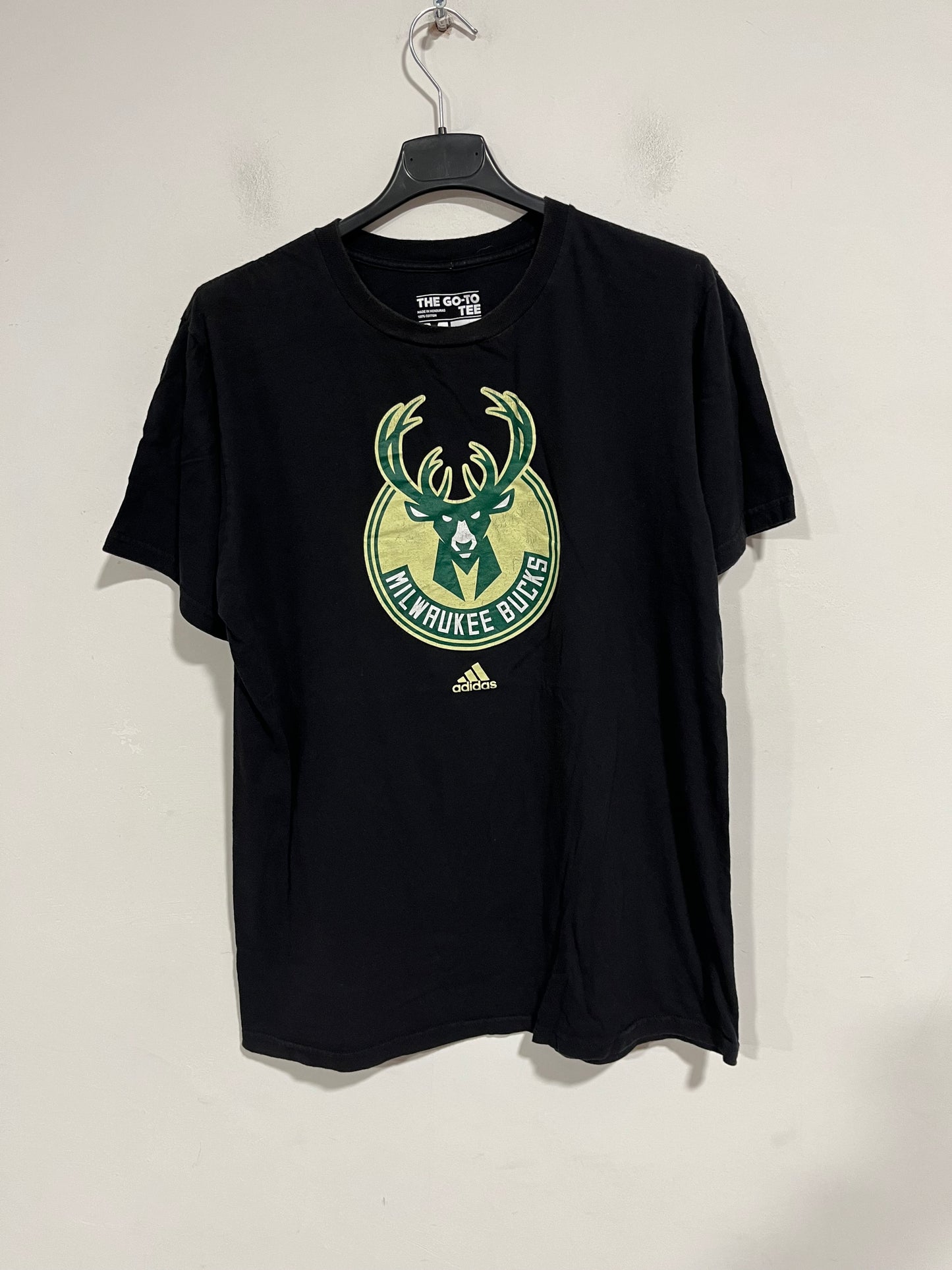 T shirt Adidas NBA Milwaukee Bucks (G162)