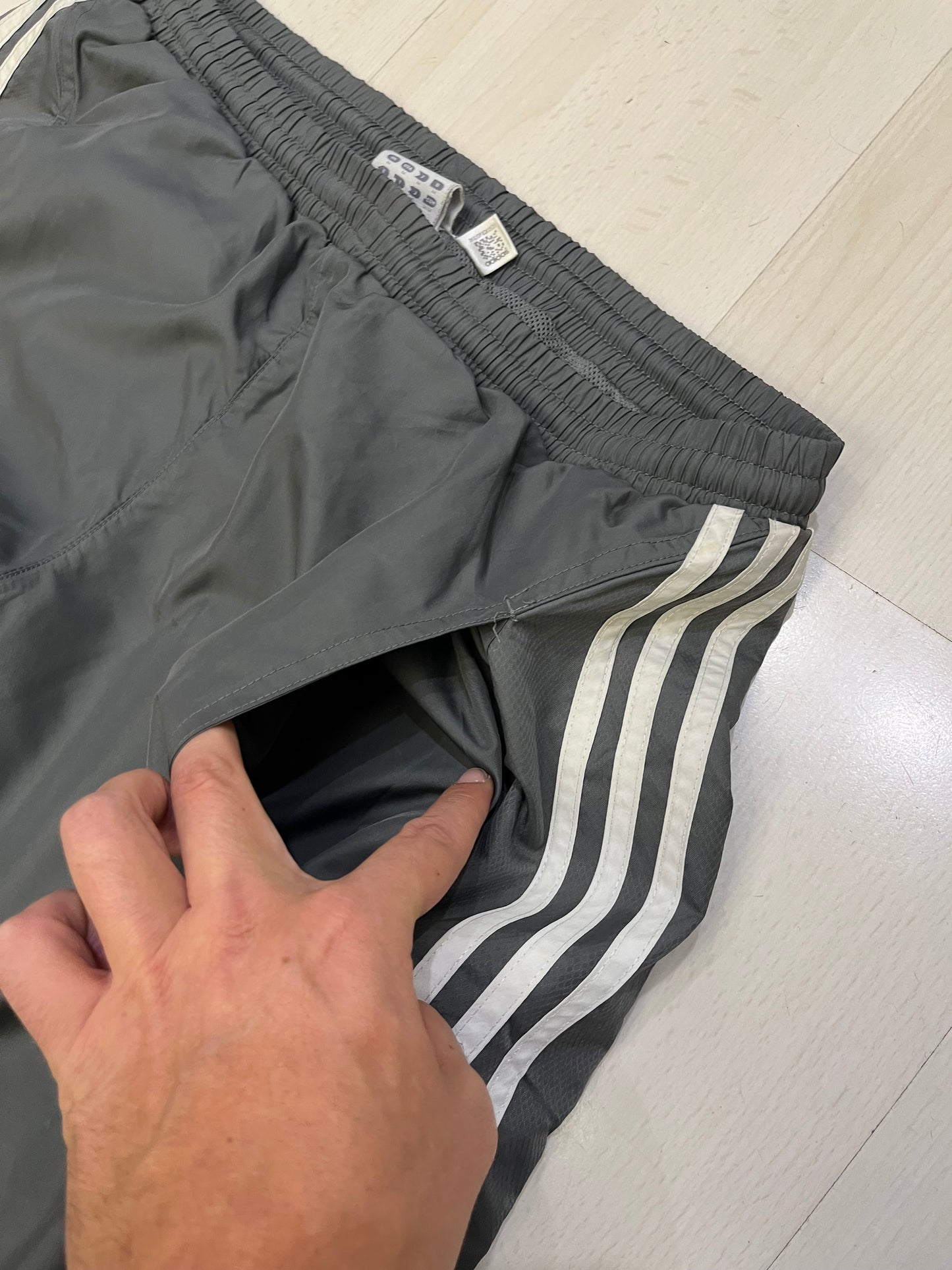 Pantalone tuta Adidas vintage (G596)