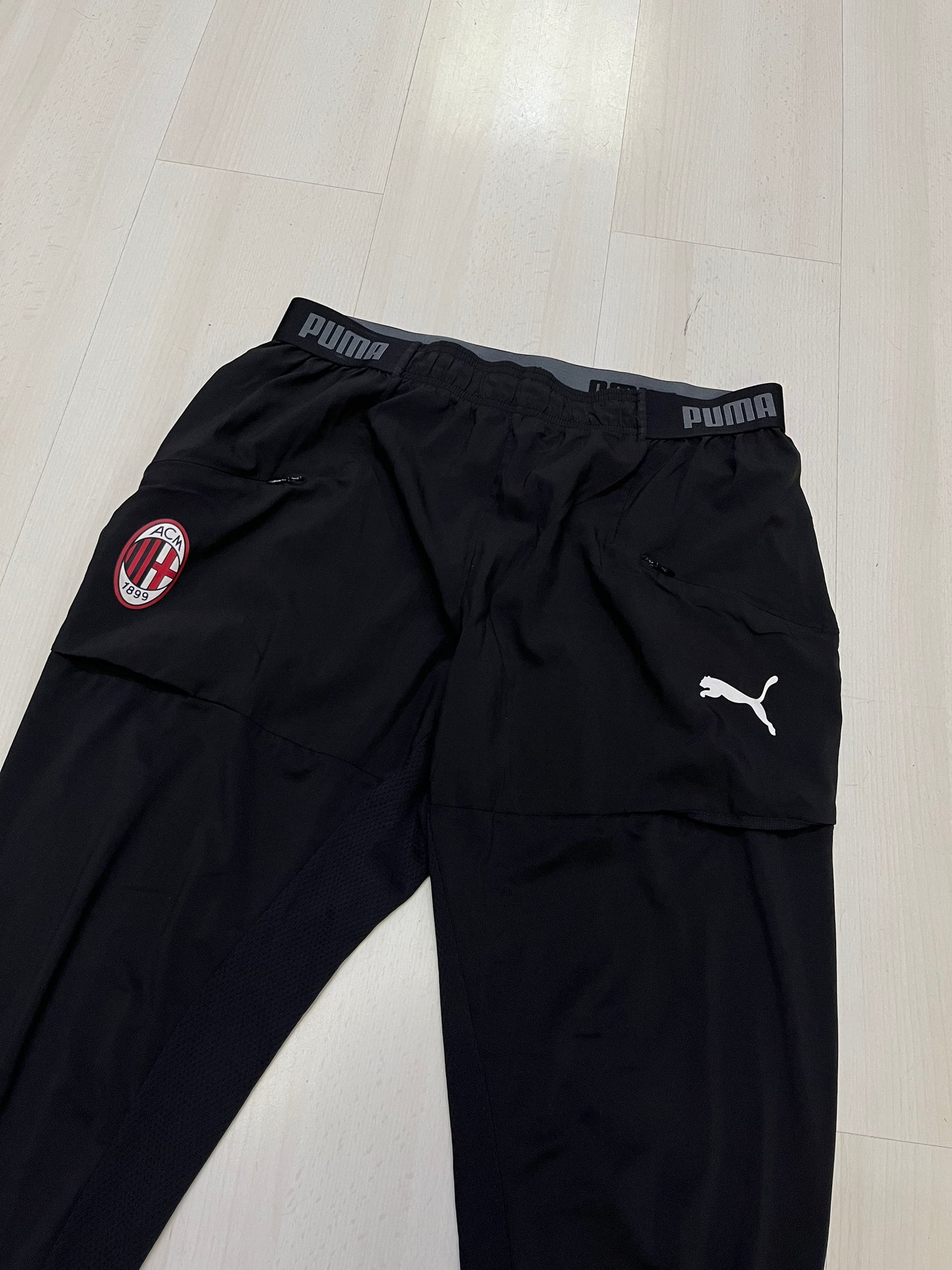 Pantalone tuta AC Milan puma (G597)