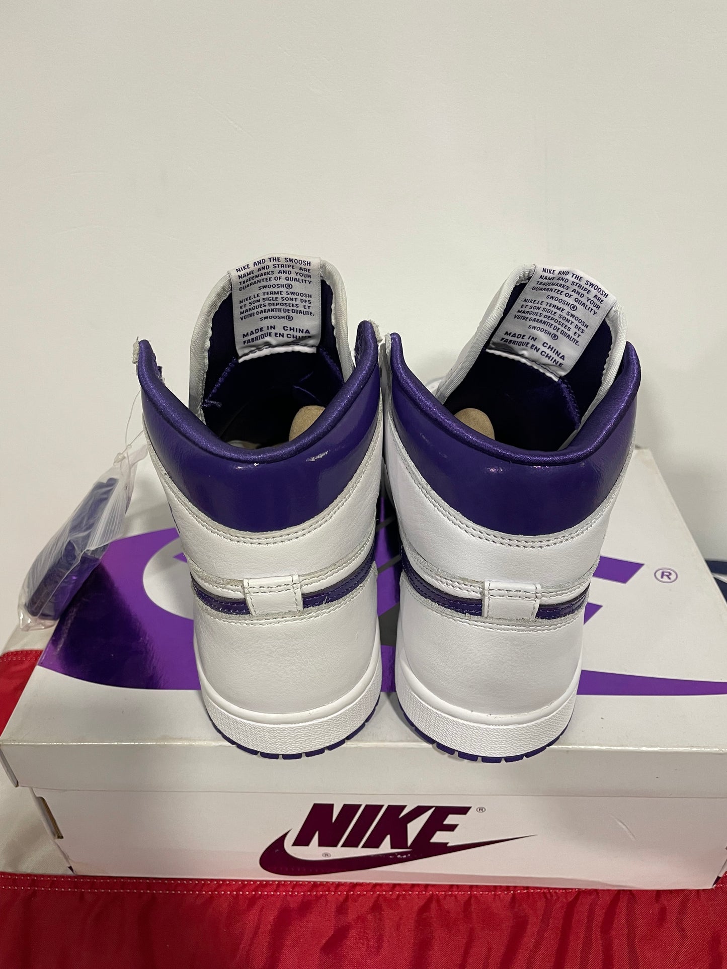 Jordan 1 Retro high court purple W