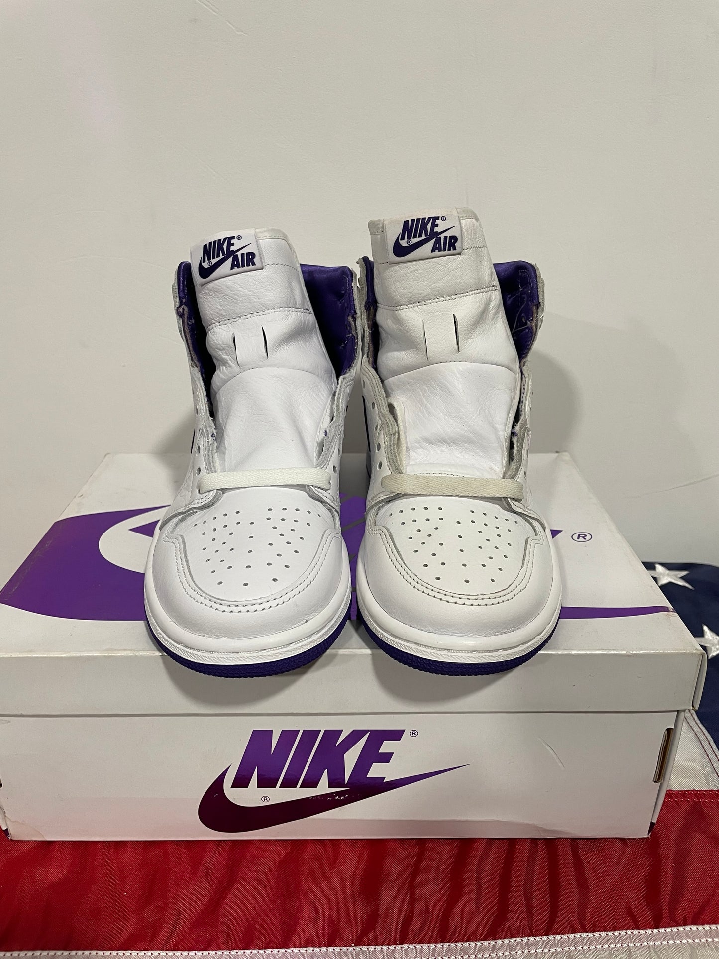 Jordan 1 Retro high court purple W