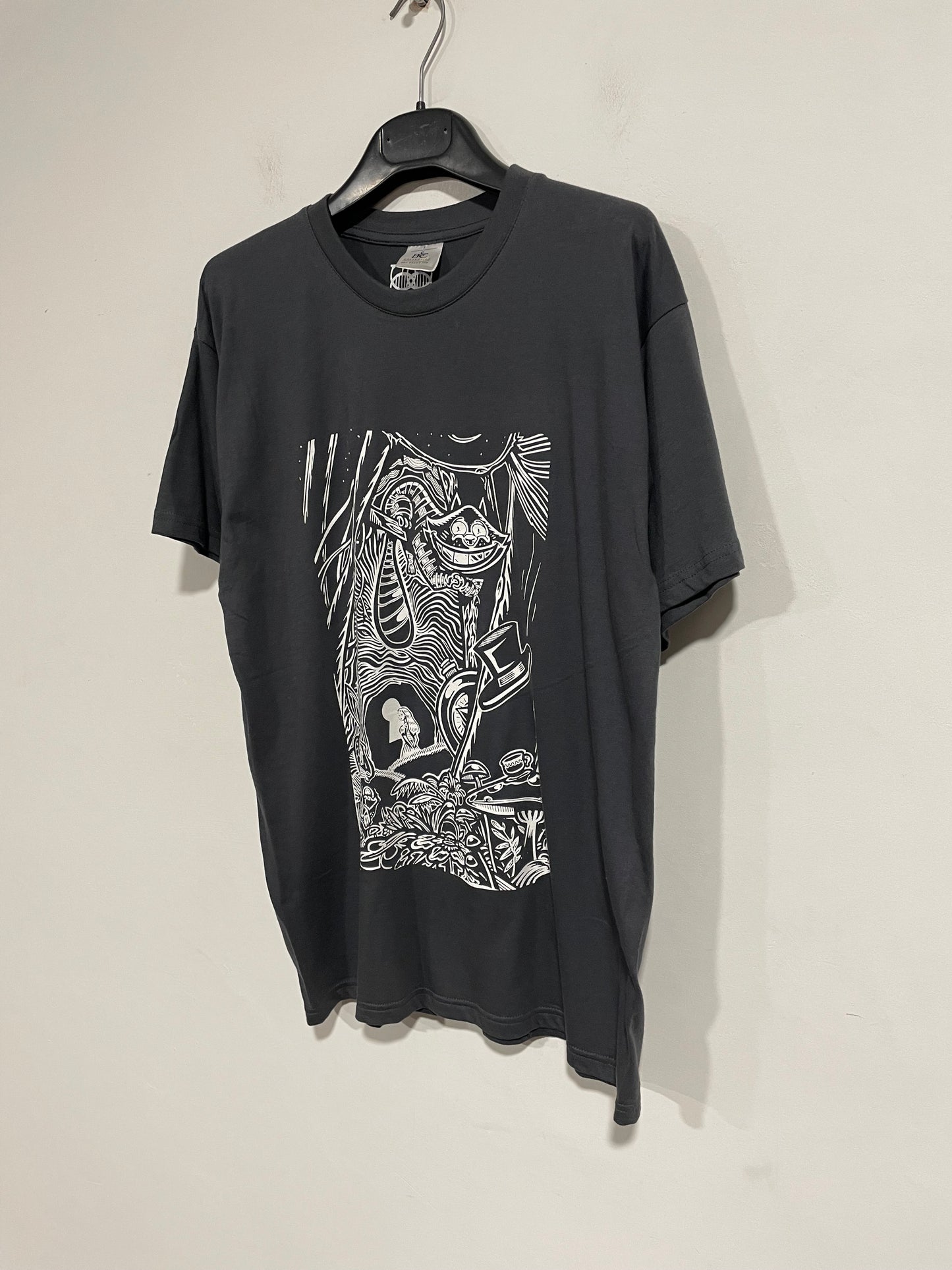 T shirt Genethik Alice in Wonderland vecchia collezione