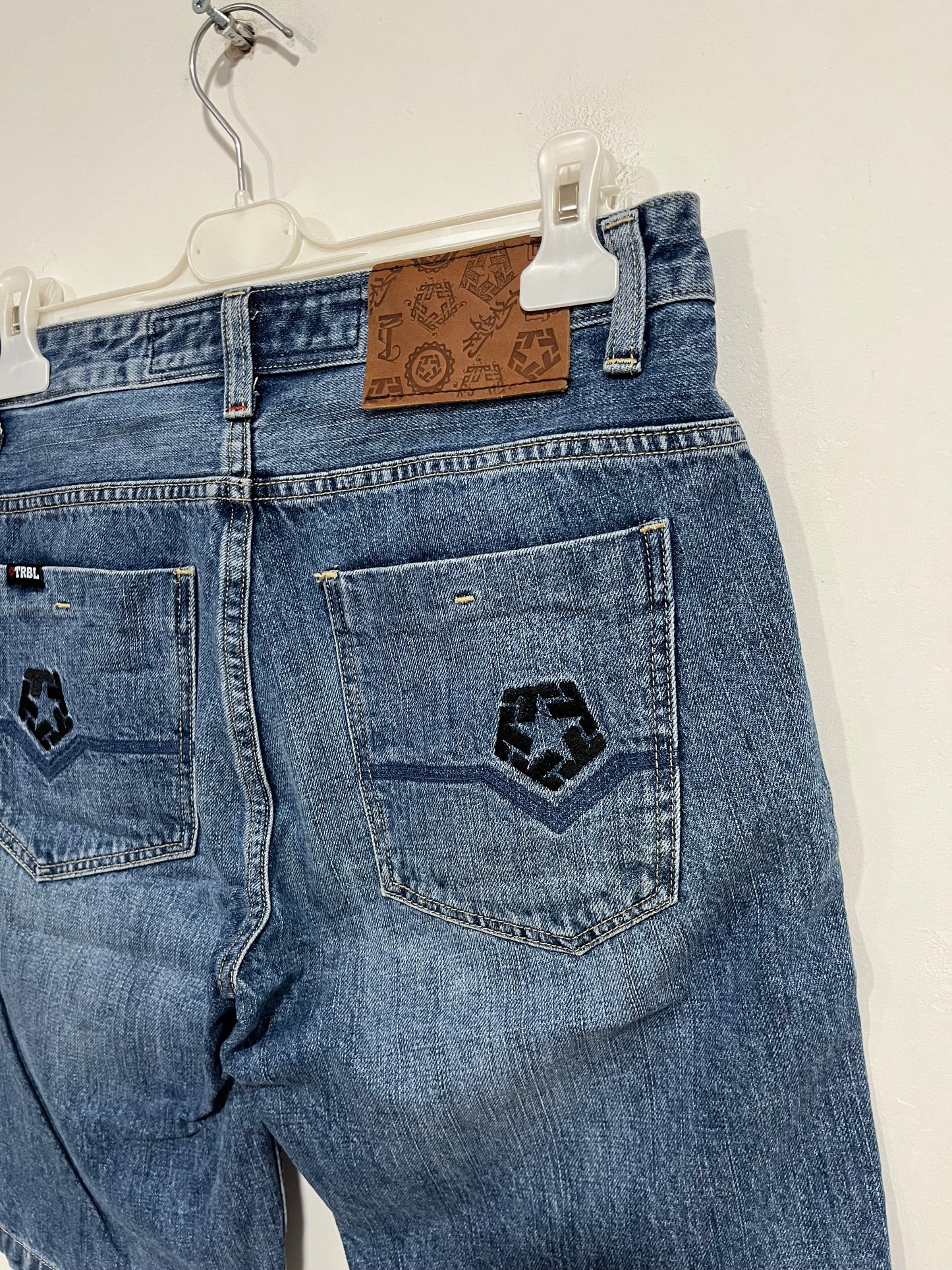 Shorts baggy Tribal (G487)