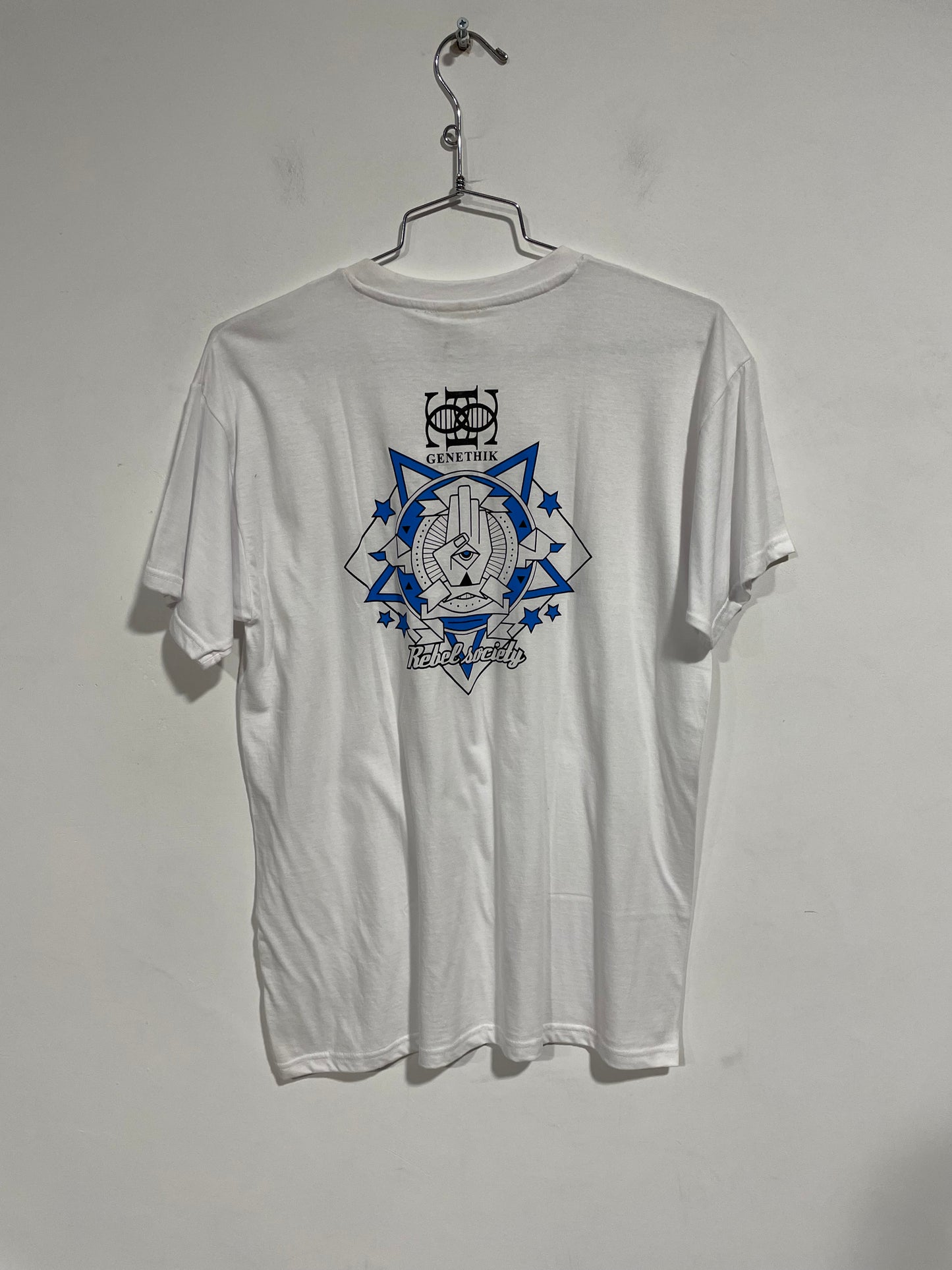 T shirt Genethik Mano stampa sul retro