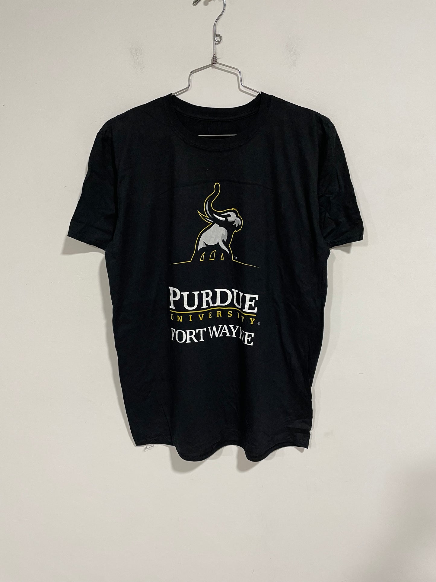 T shirt USA Purdue University (D381)