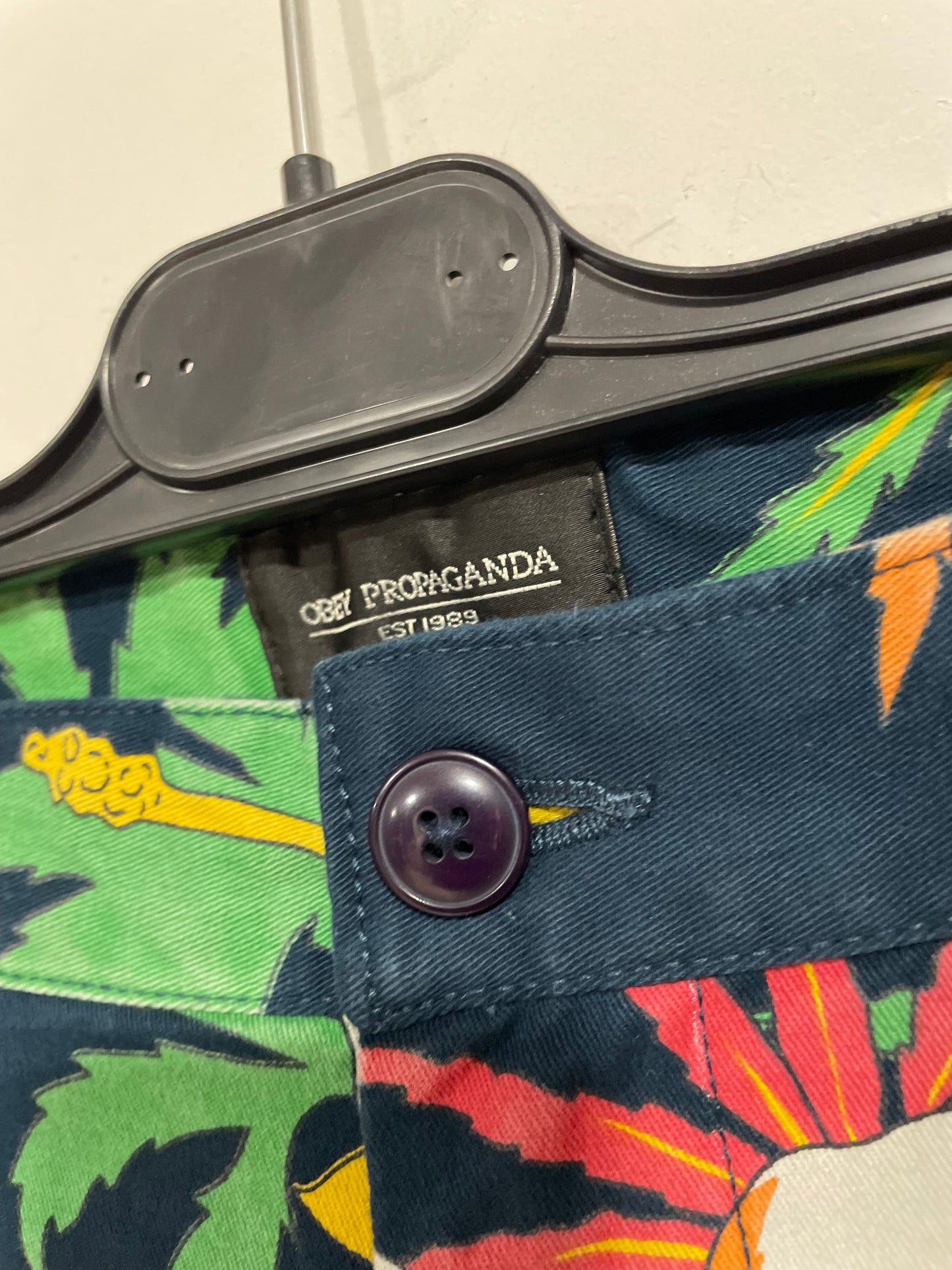 Shorts Obey nuovi con cartellino (D710)