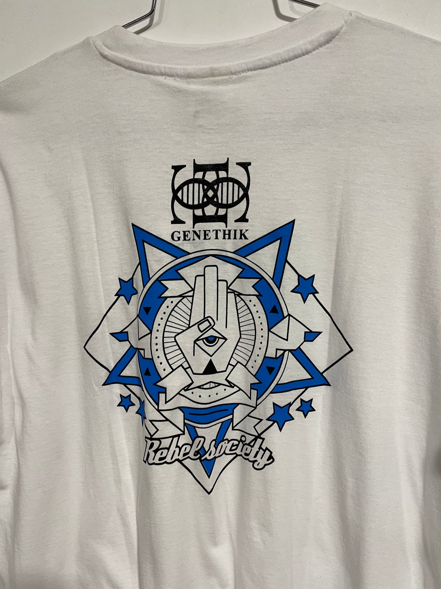 T shirt Genethik Mano stampa sul retro