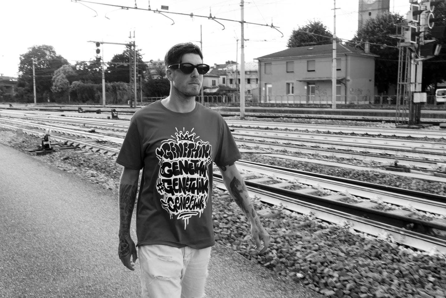 T shirt Genethik Bombing