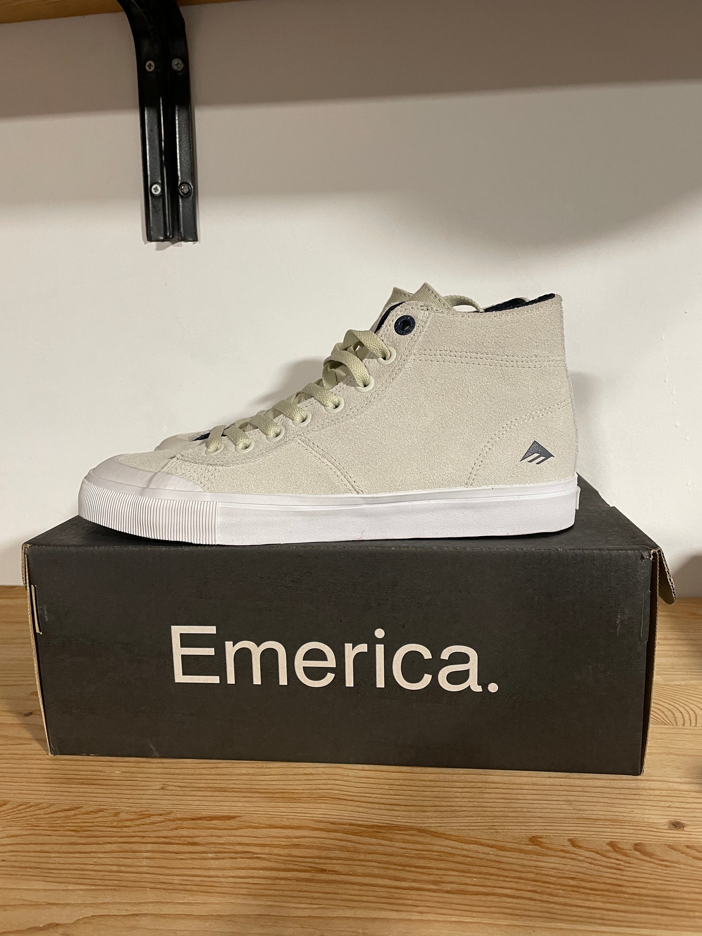Emerica indicator High