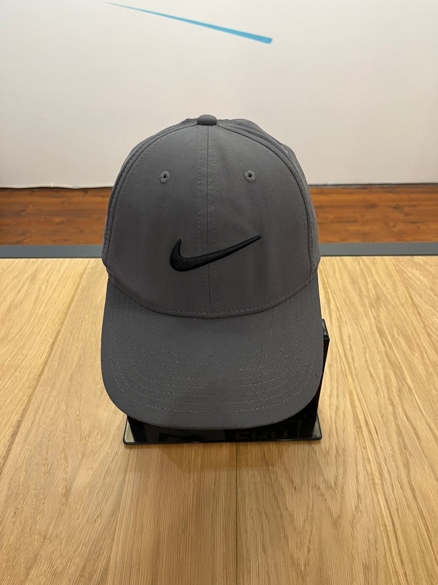 Cappello Nike dri fit grigio (F630)