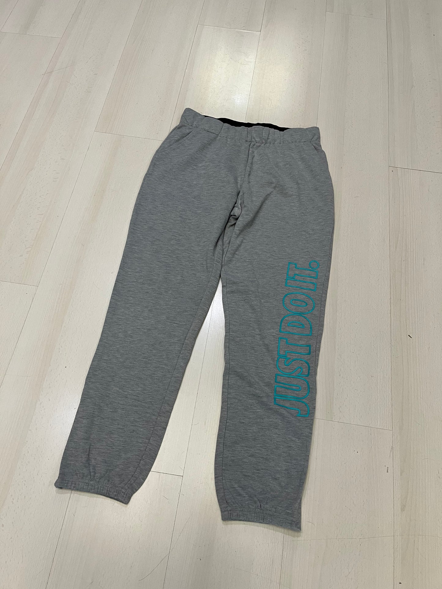 Pantalone tuta Nike dri fit (G970)
