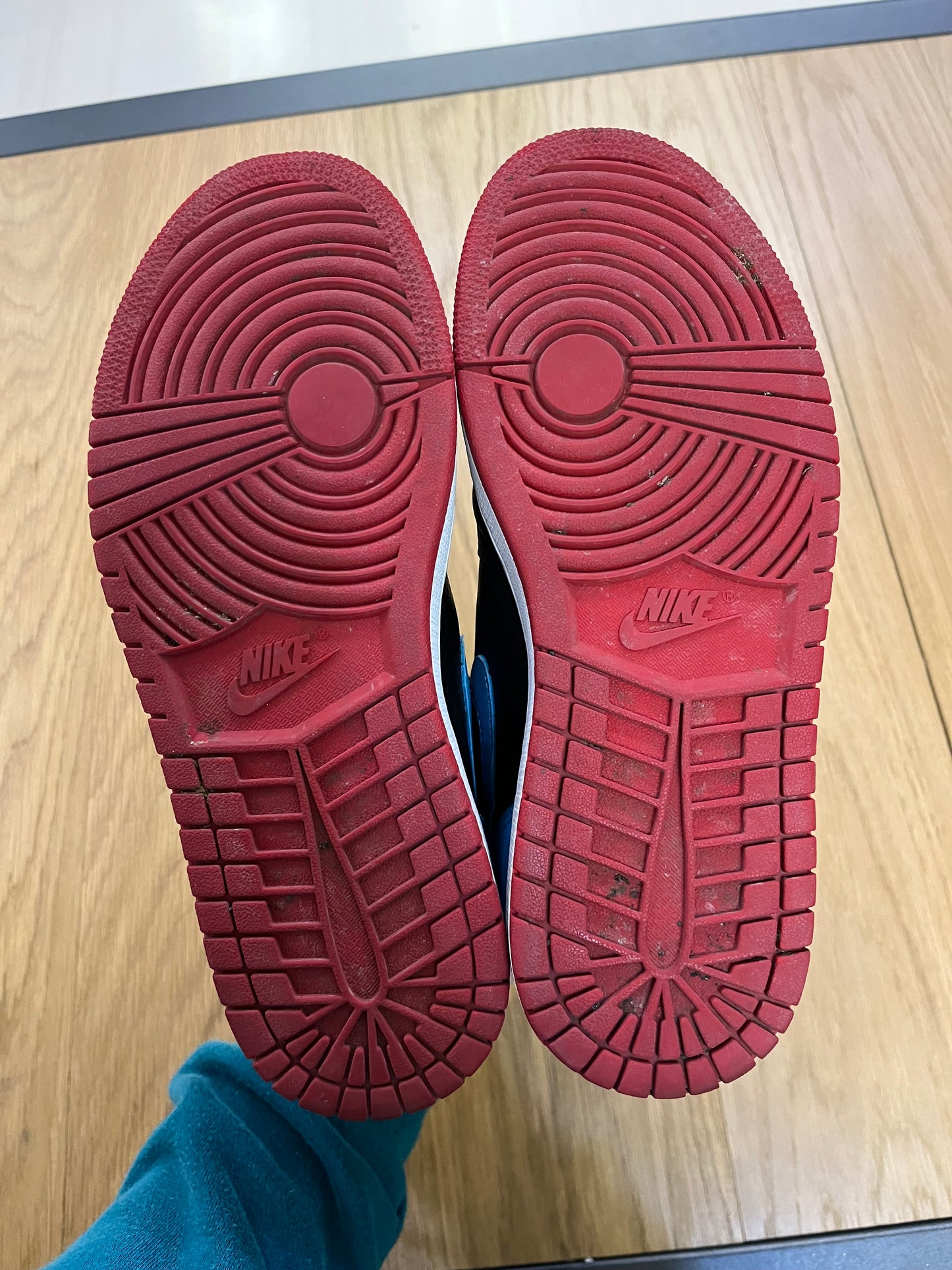 Scarpe Jordan 1 retro high NC to Chi (G584)