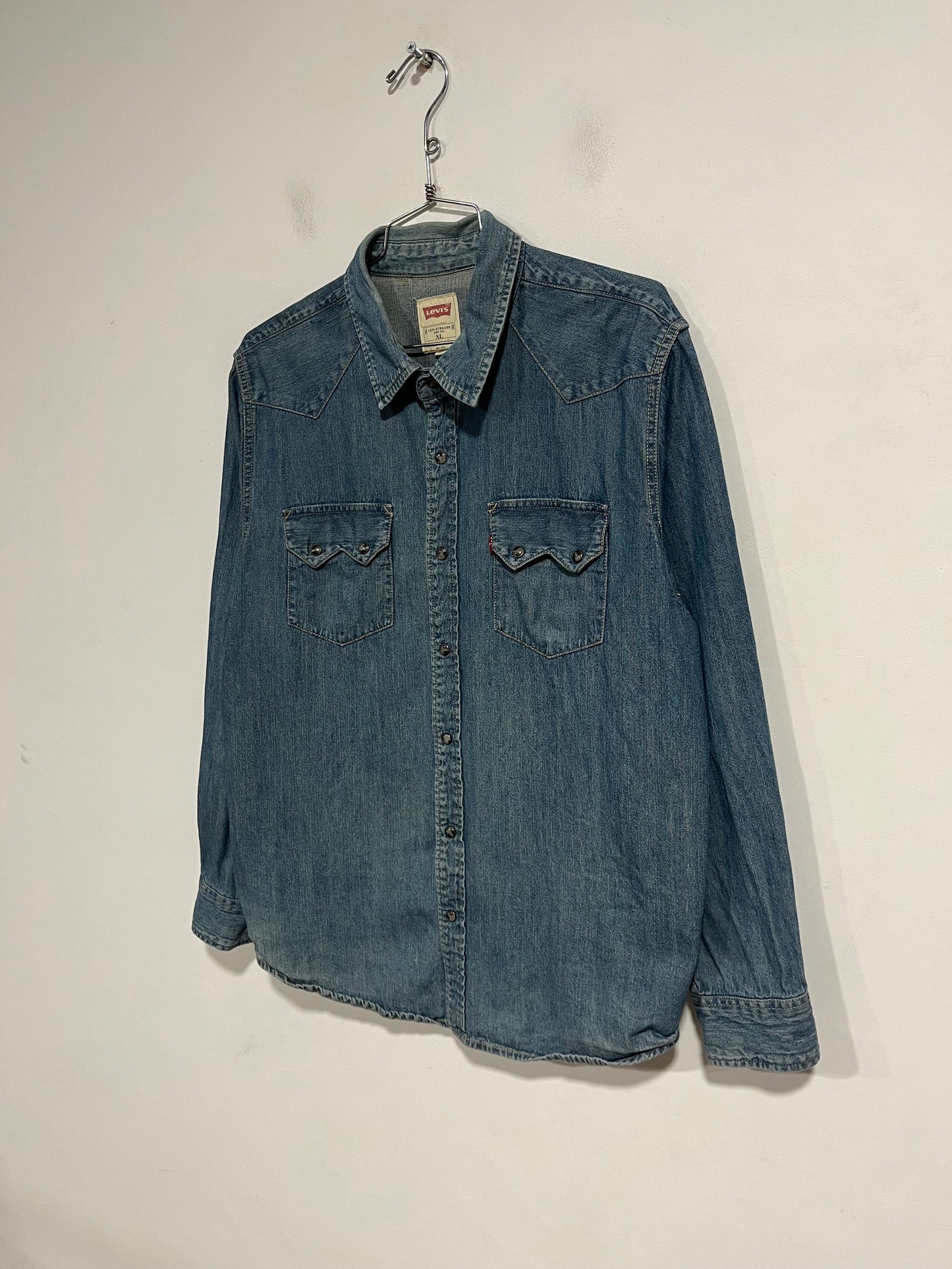 Camicia Levi’s in jeans anni 90 (F935)