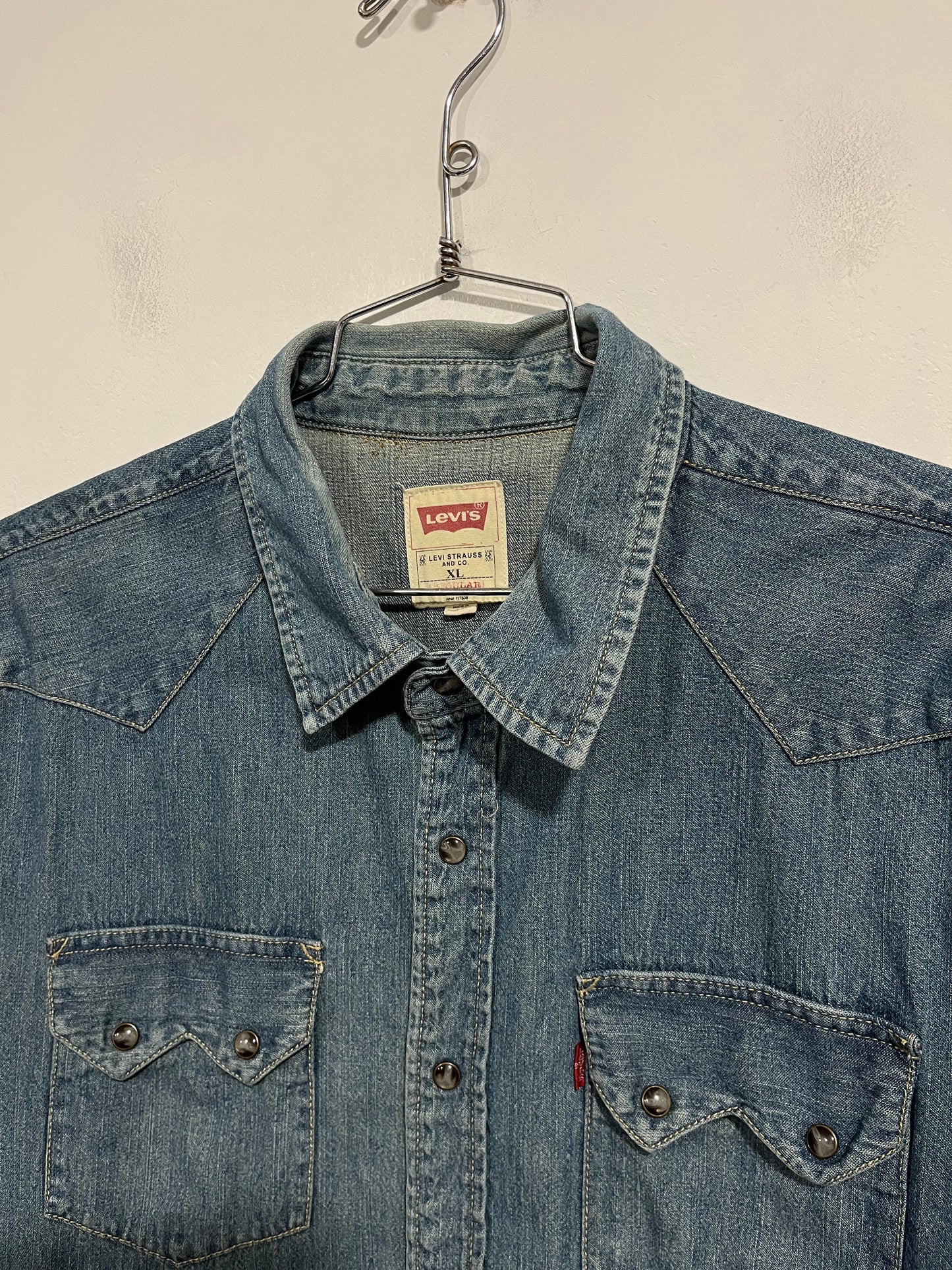 Camicia Levi’s in jeans anni 90 (F935)