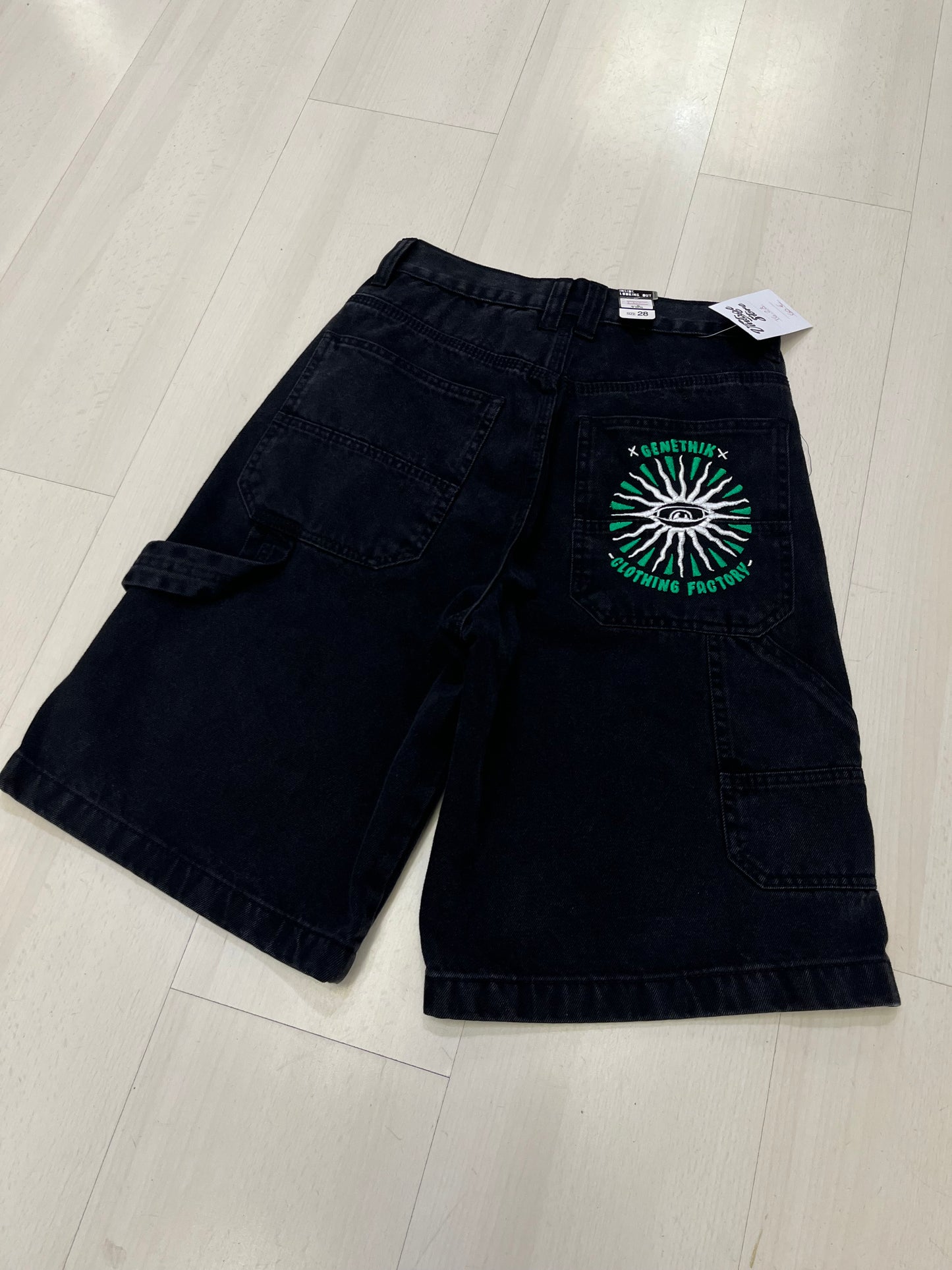 Jorts Baggy con ricamo su tasca Genethik (H222)