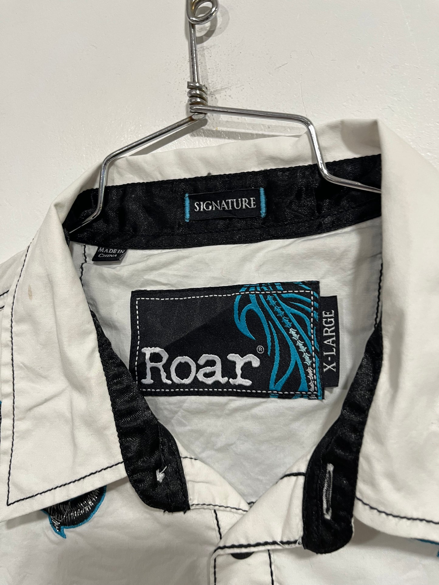 Rara camicia ricamata Roar Y2k (H207)