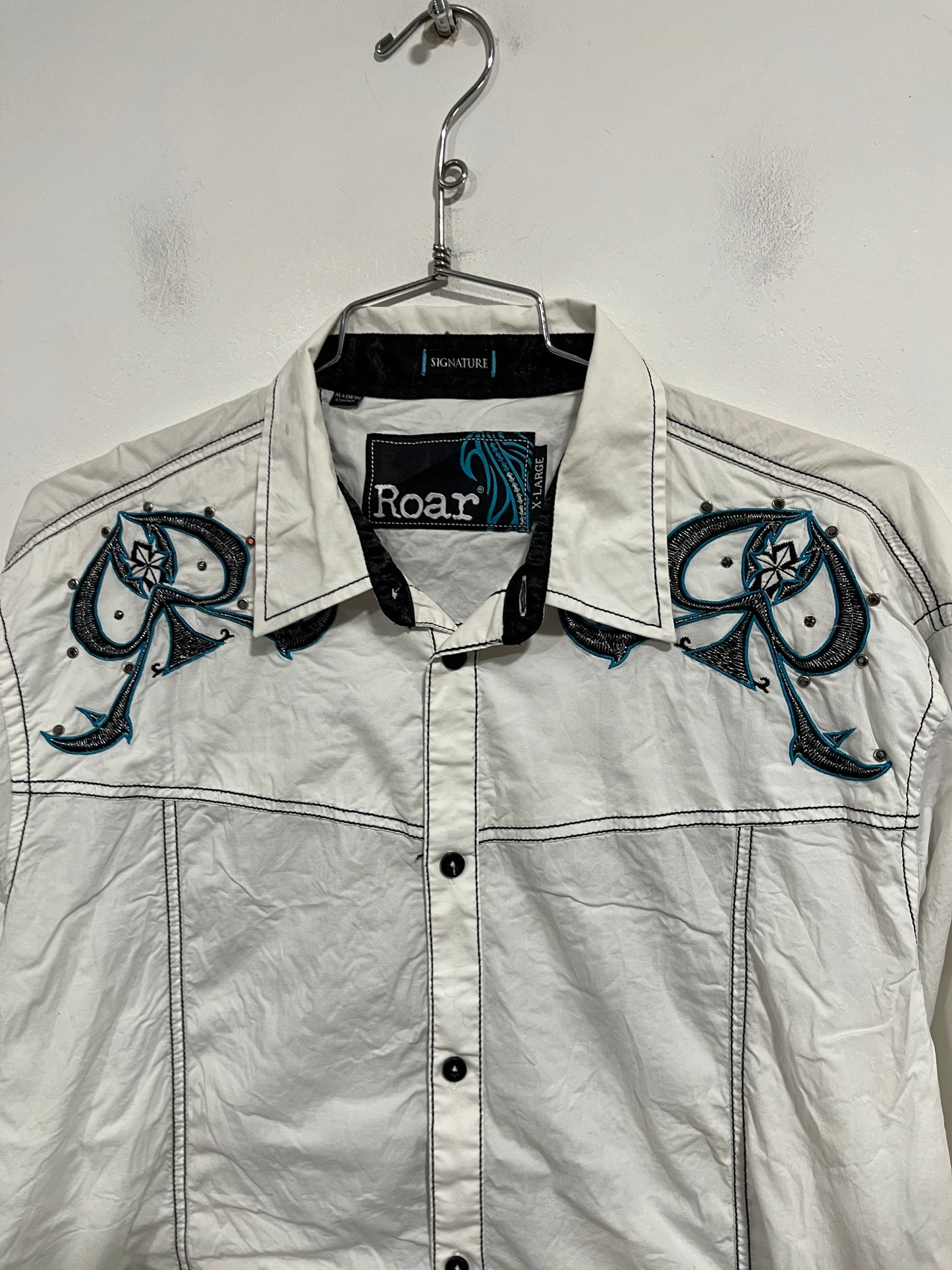 Rara camicia ricamata Roar Y2k (H207)