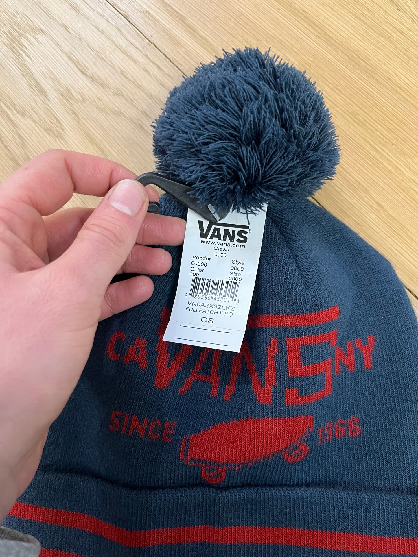 Berretto invernale Vans nuovo con cartellino (G828)