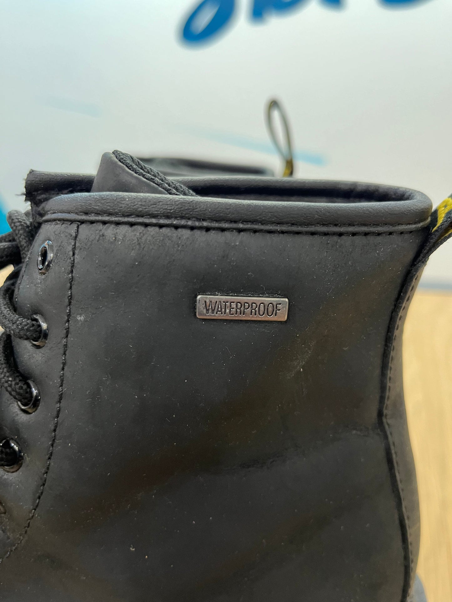 Stivaletti Dr Martens 1460 waterproof (F836)