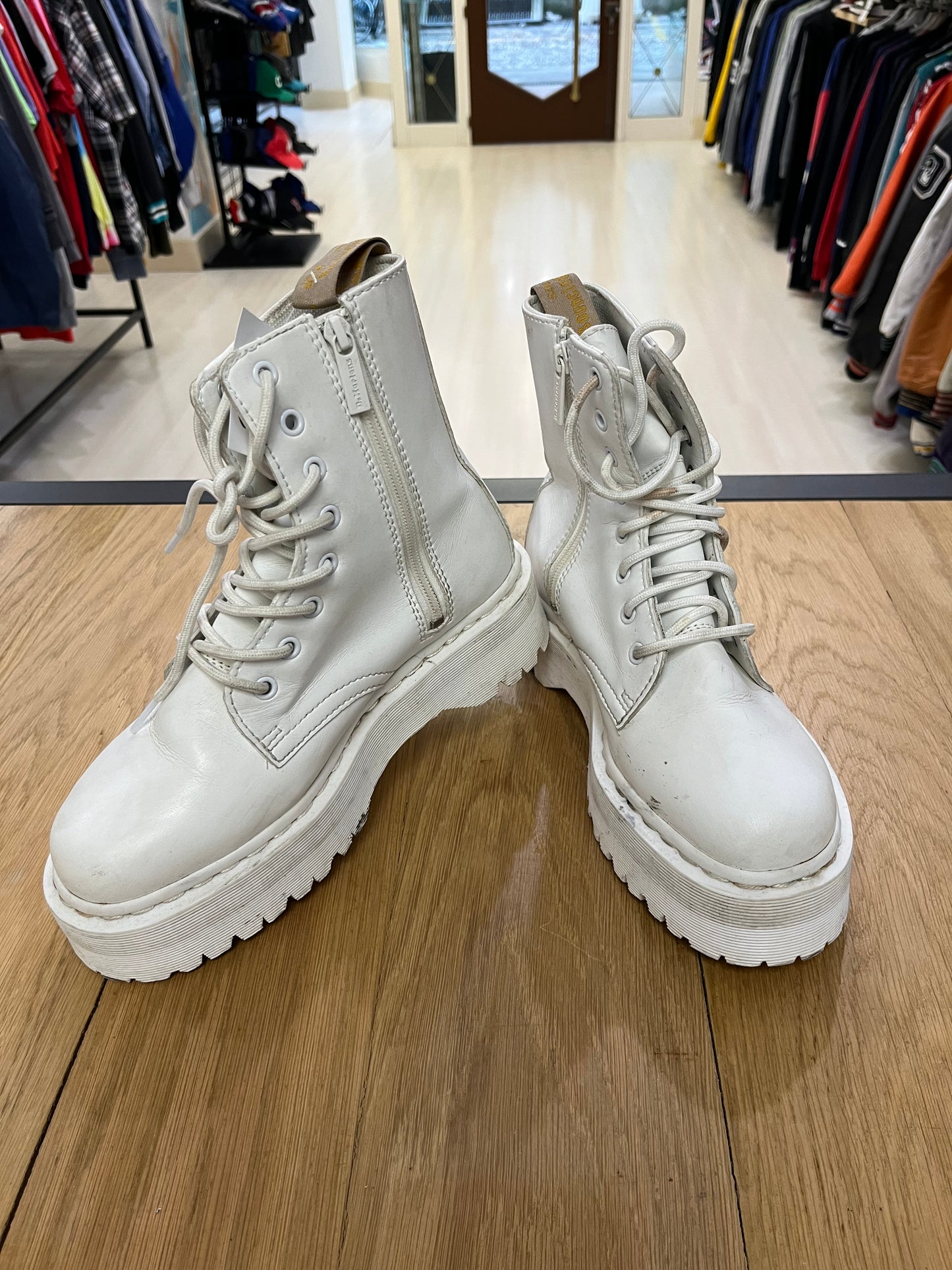 Stivali anfibi Dr Martens V Jadon II MONO platform bianchi (G666)