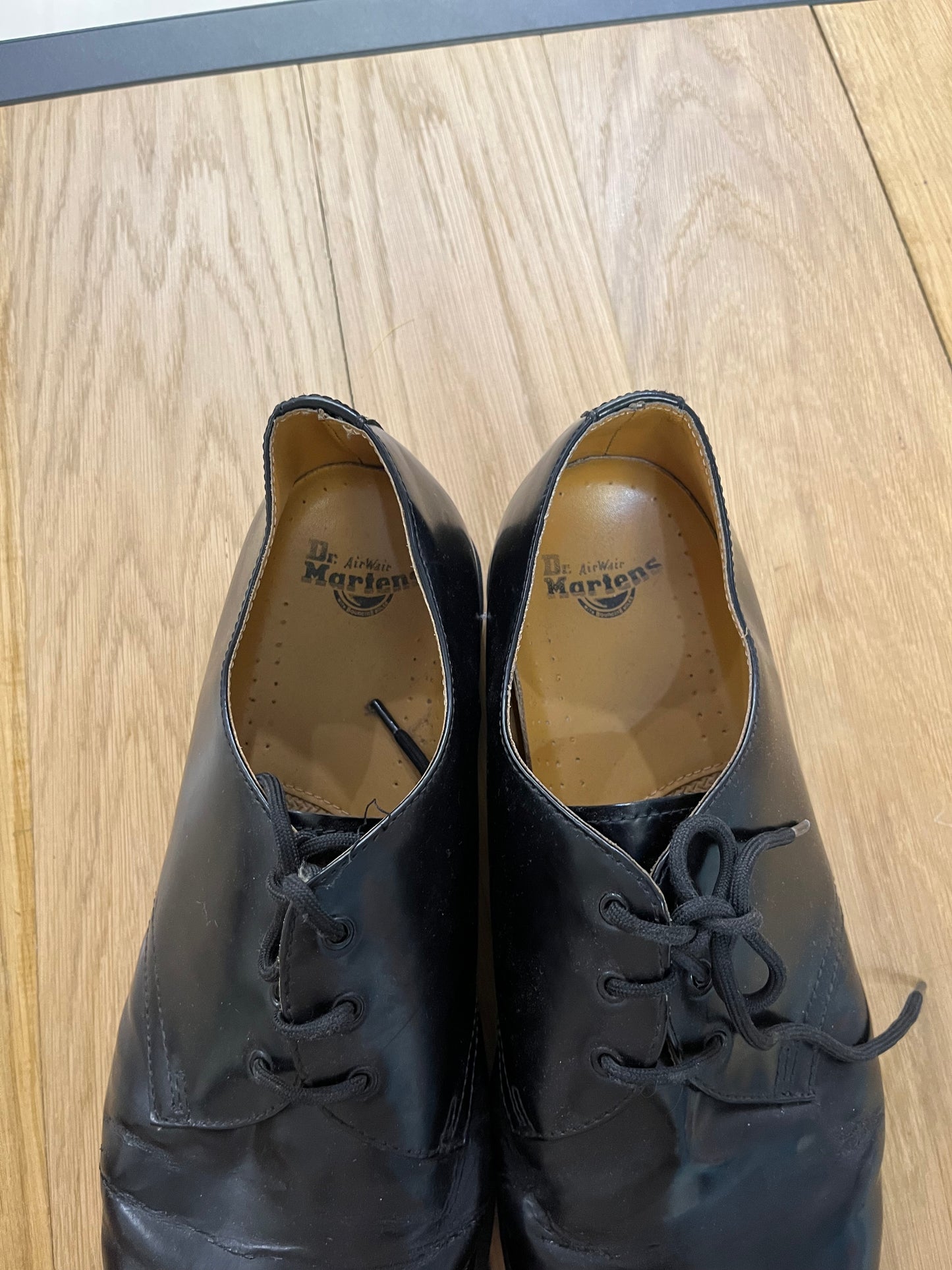 Scarpe Dr. Martens AW501 nere (G662)