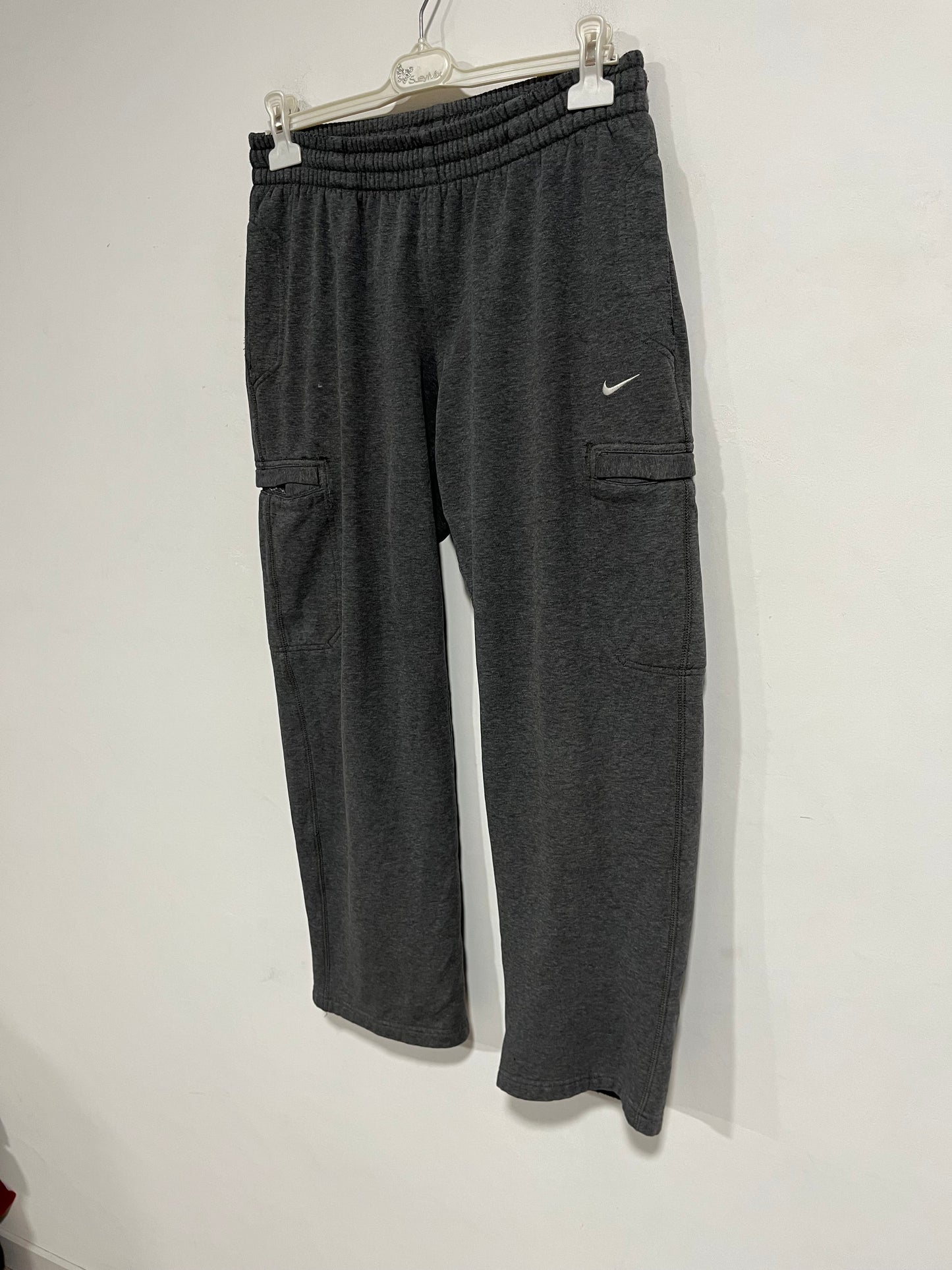 Pantalone tuta Nike cargo grigio (F460)