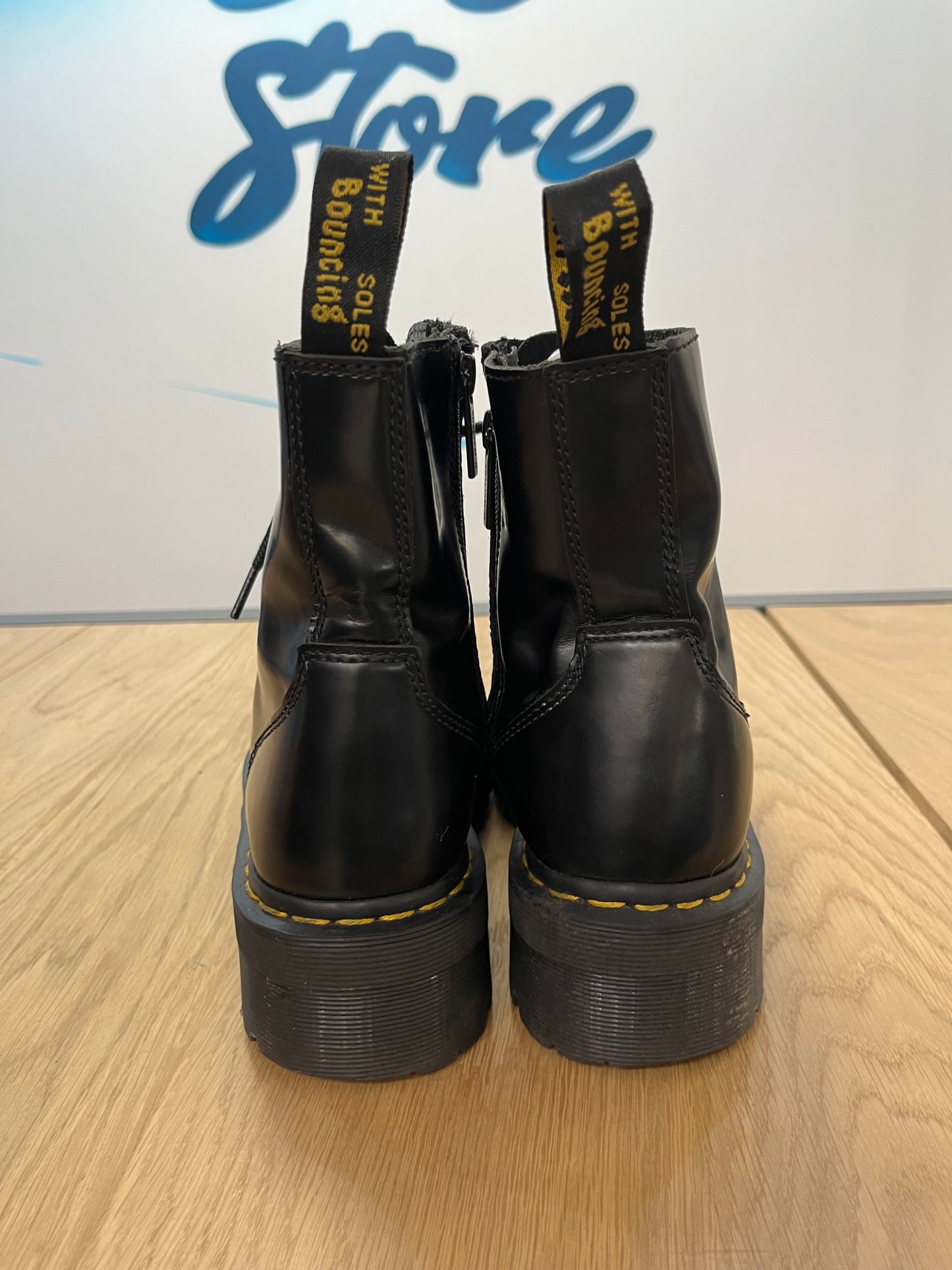 Anfibi dr martens platform neri (F835)