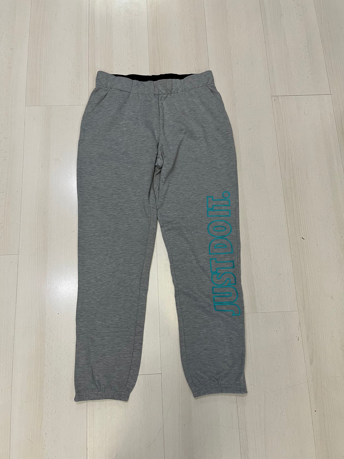 Pantalone tuta Nike dri fit (G970)