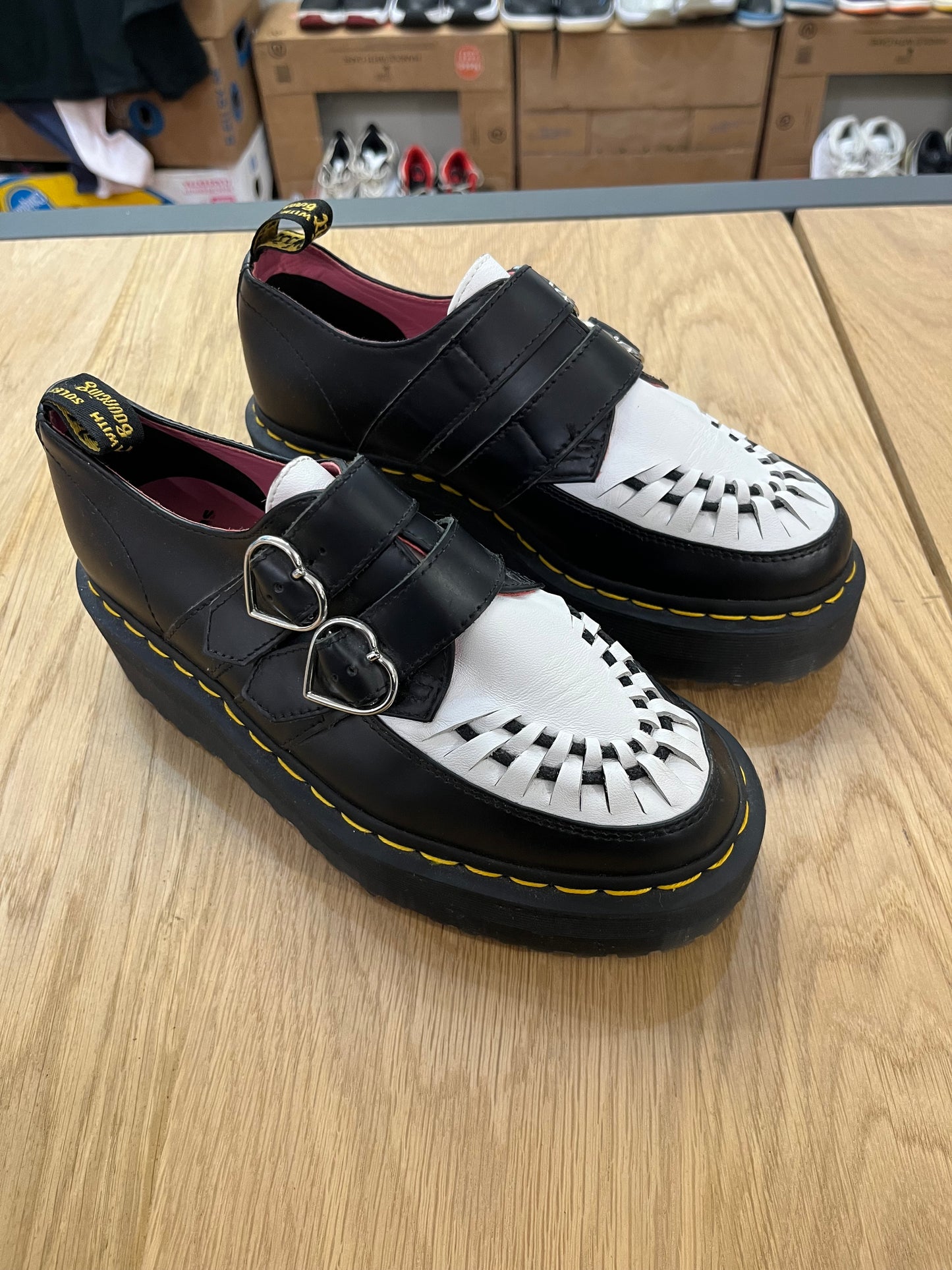 Limited edition Dr. Martens x Lazy Oaf (F887)