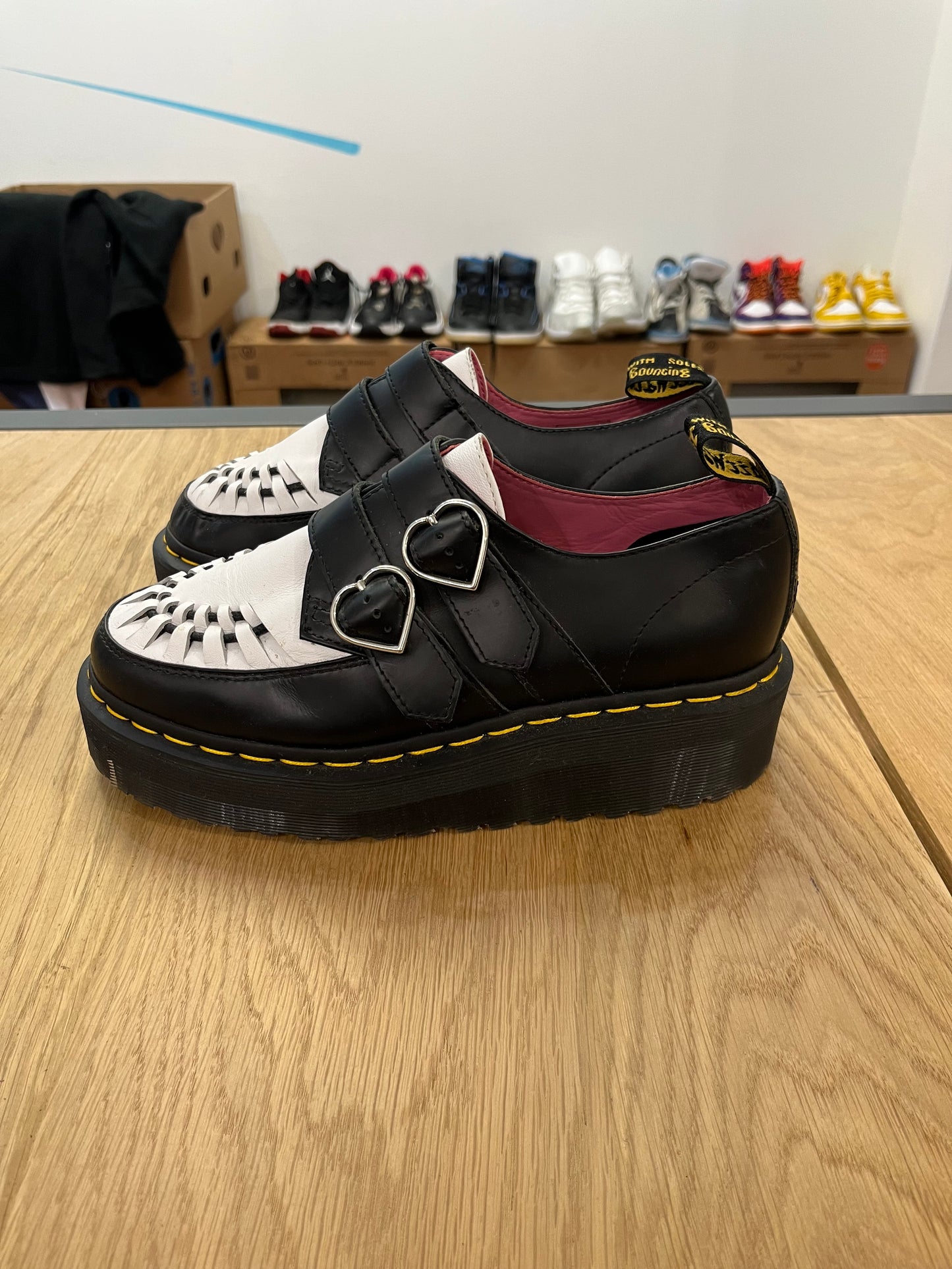 Limited edition Dr. Martens x Lazy Oaf (F887)