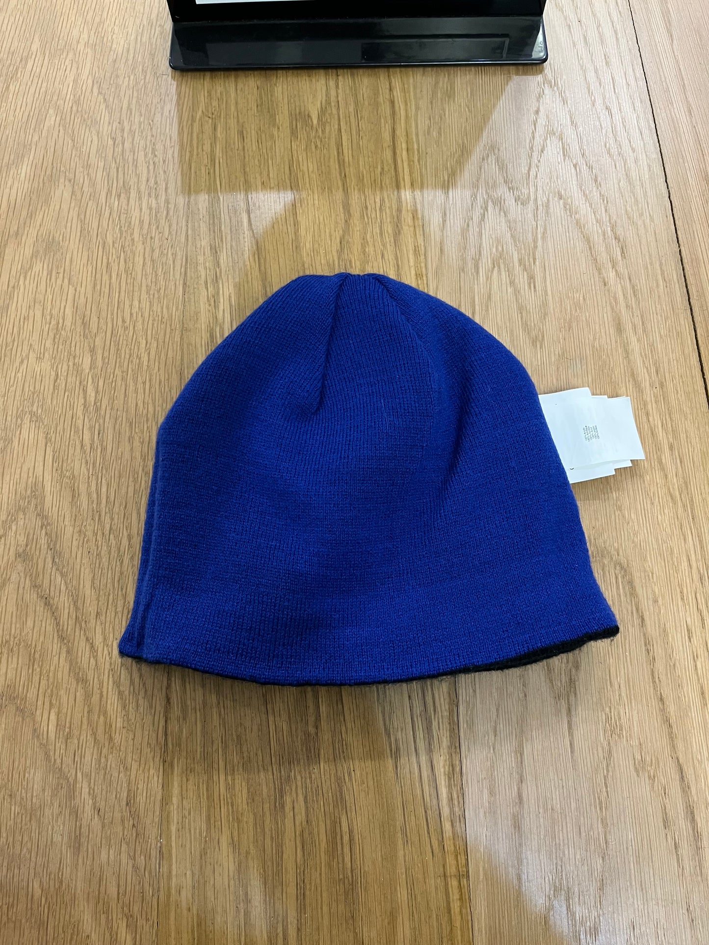 Berretto Emerica double face nuovo con cartellino (G690)