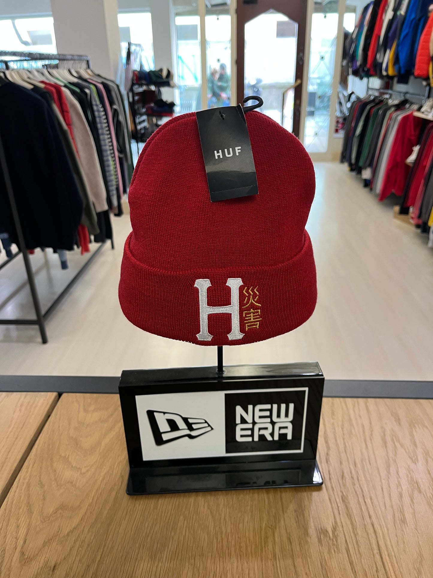 Berretto invernale HUF nuovo con cartellino (G865)