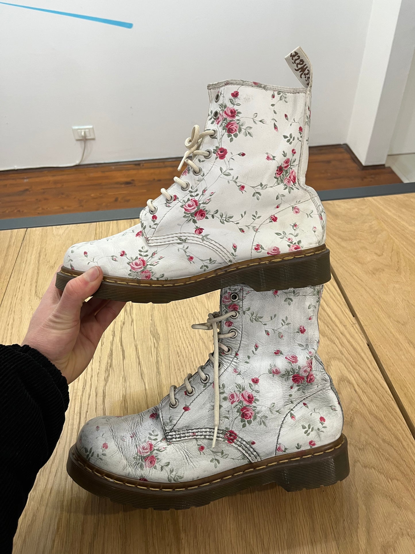 Anfibi Dr. Martens floreali (F944)