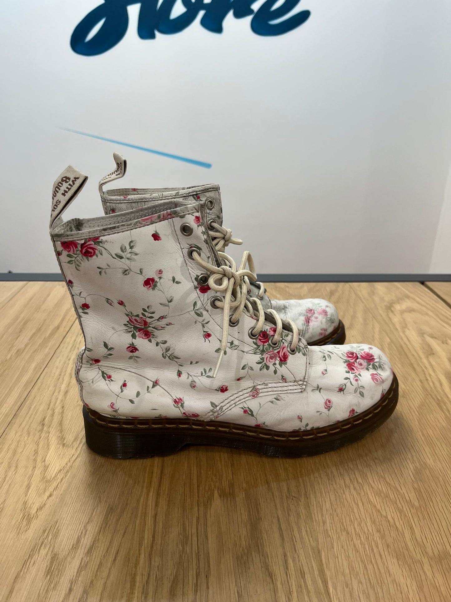 Anfibi Dr. Martens floreali (F944)