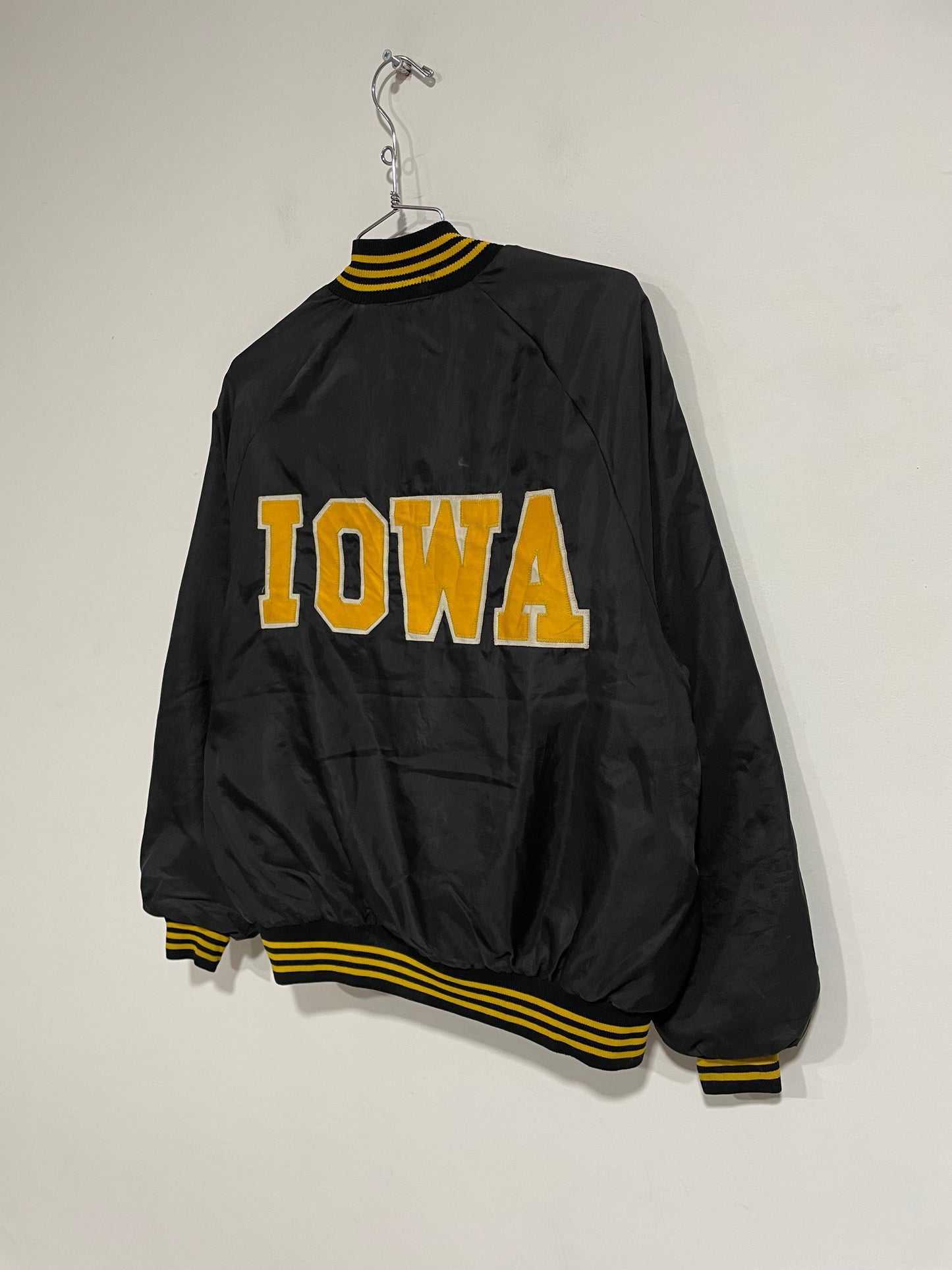 Bomber action jacket IOWA university (D027)