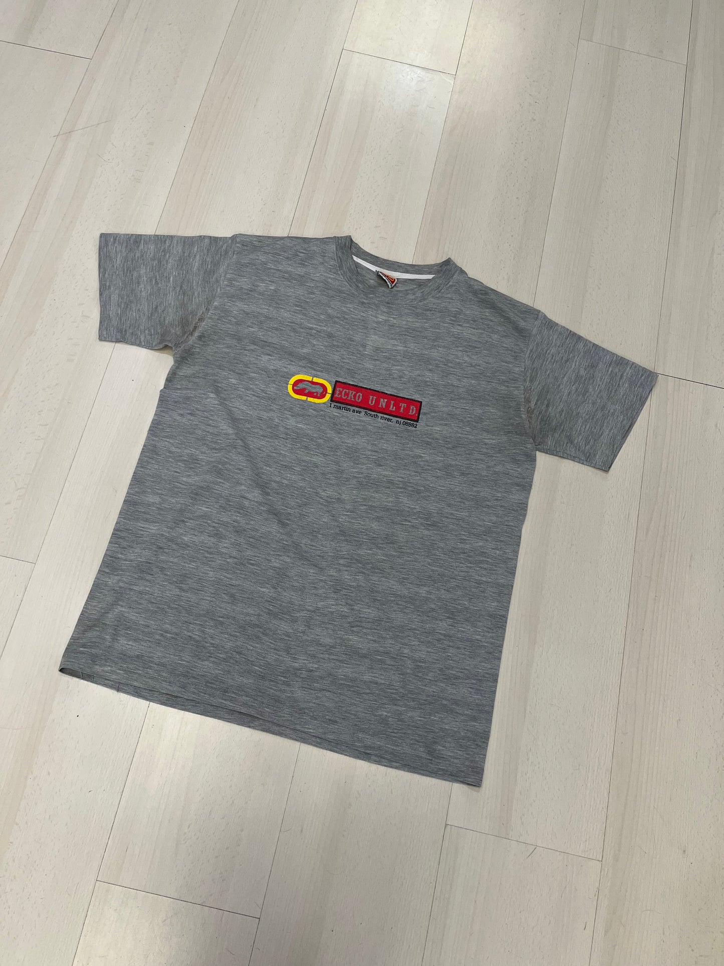 T shirt Ecko vintage (H120)