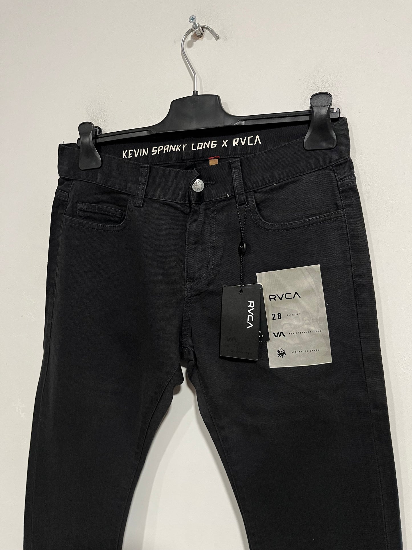 Jeans RVCA nuovo con cartellino (H183)