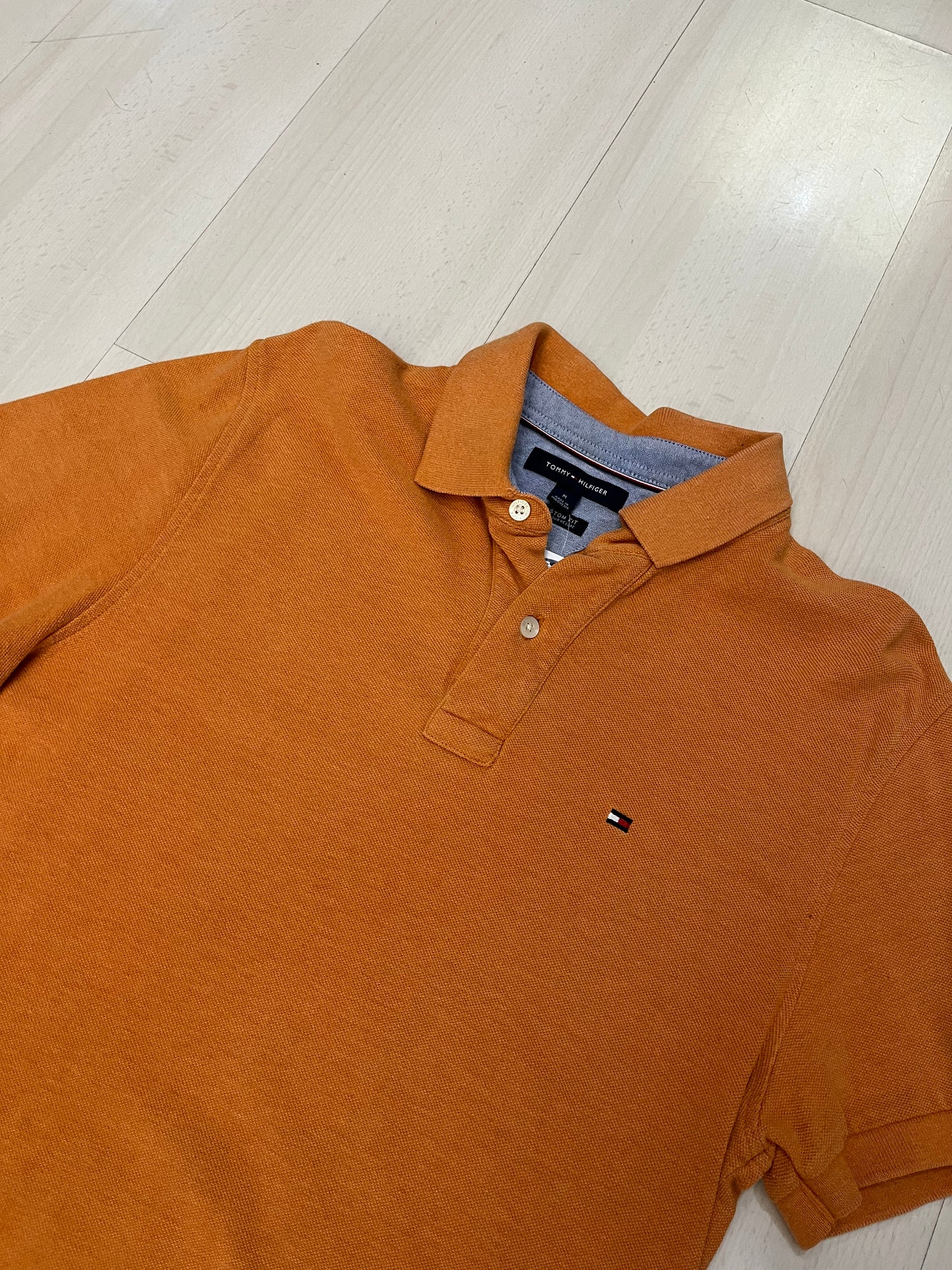 Polo Lacoste arancione (H125)