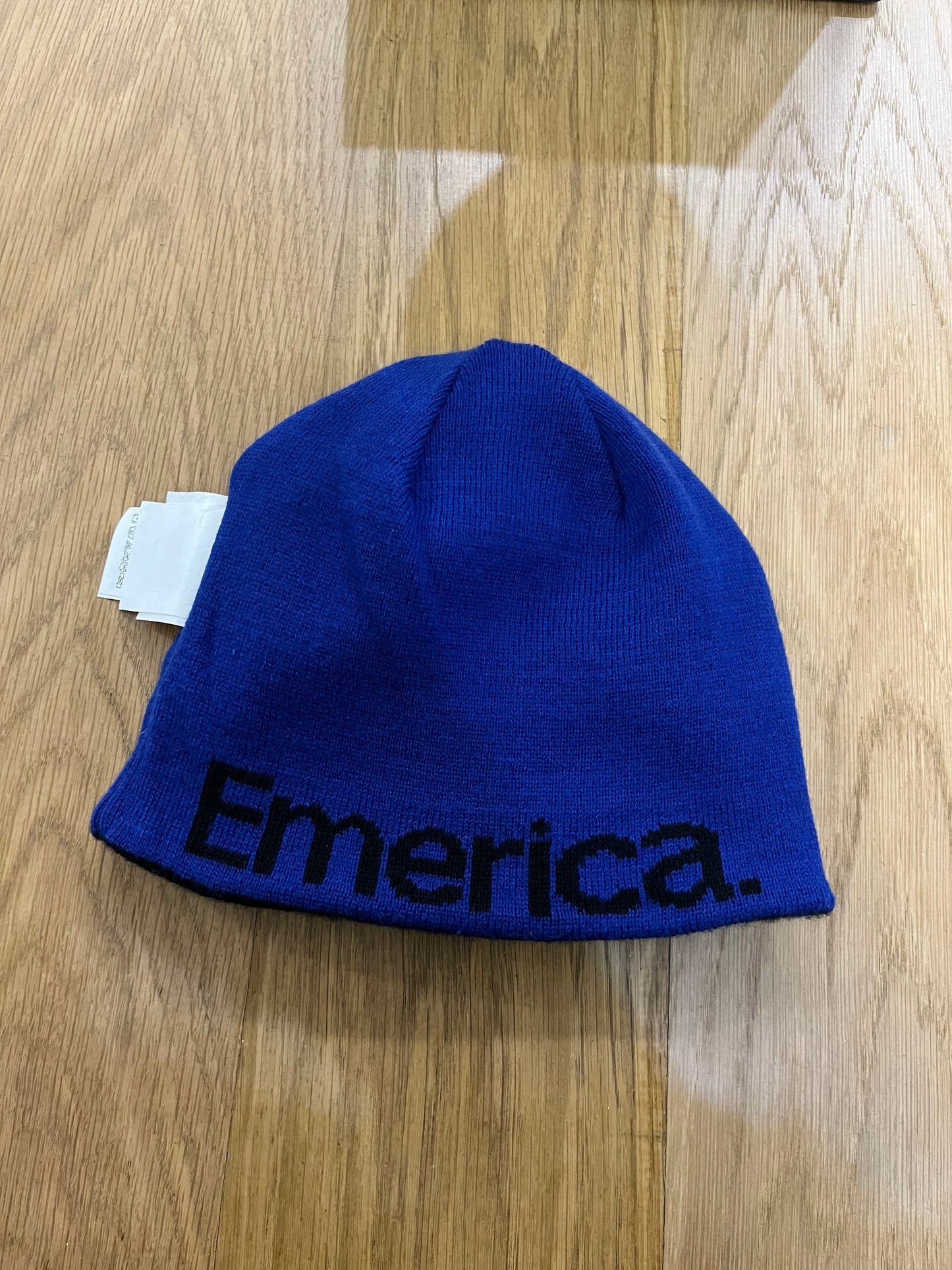 Berretto Emerica double face nuovo con cartellino (G690)