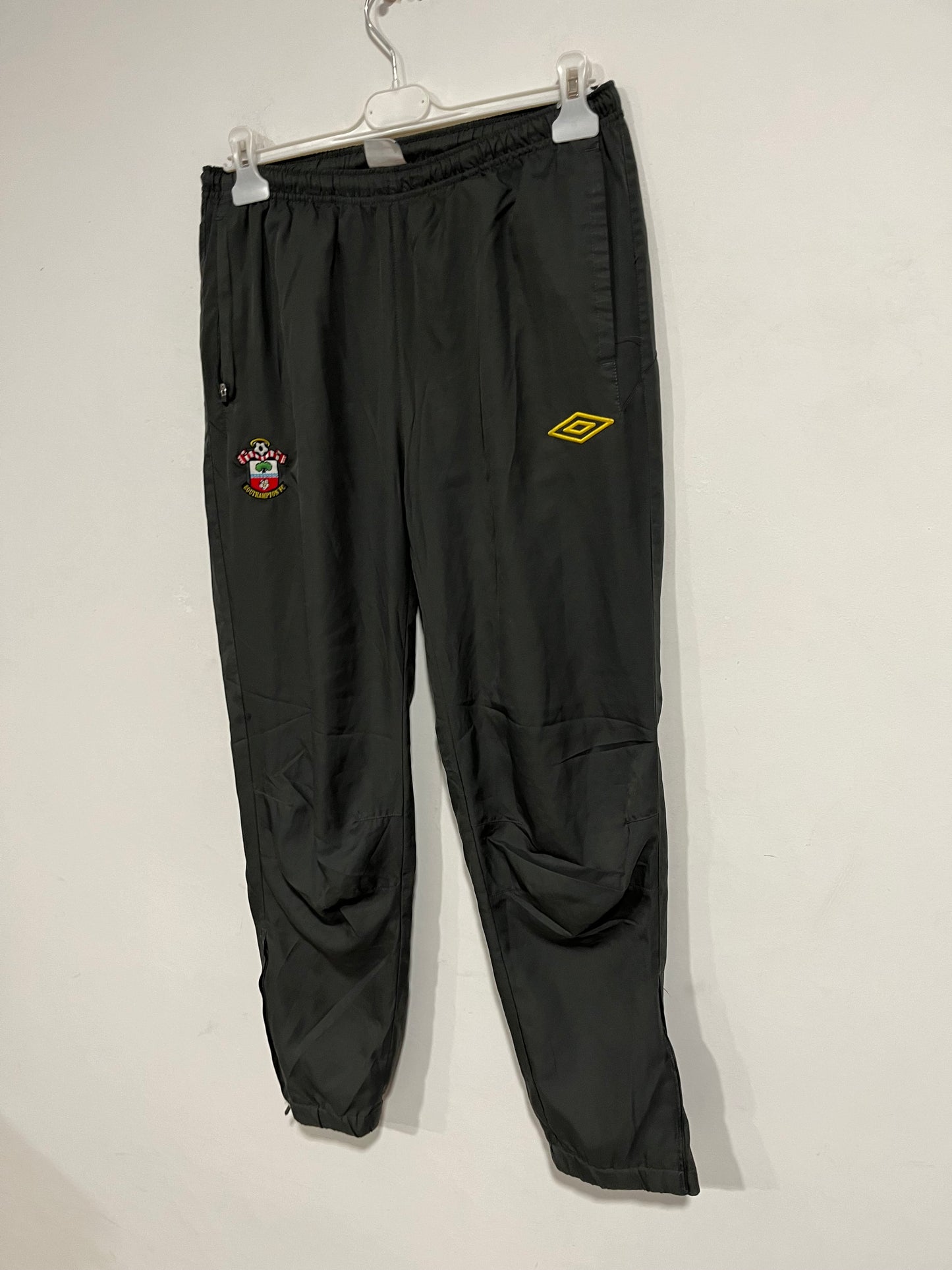 Pantalone tuta calcio Umbro Southampton FC (G371)