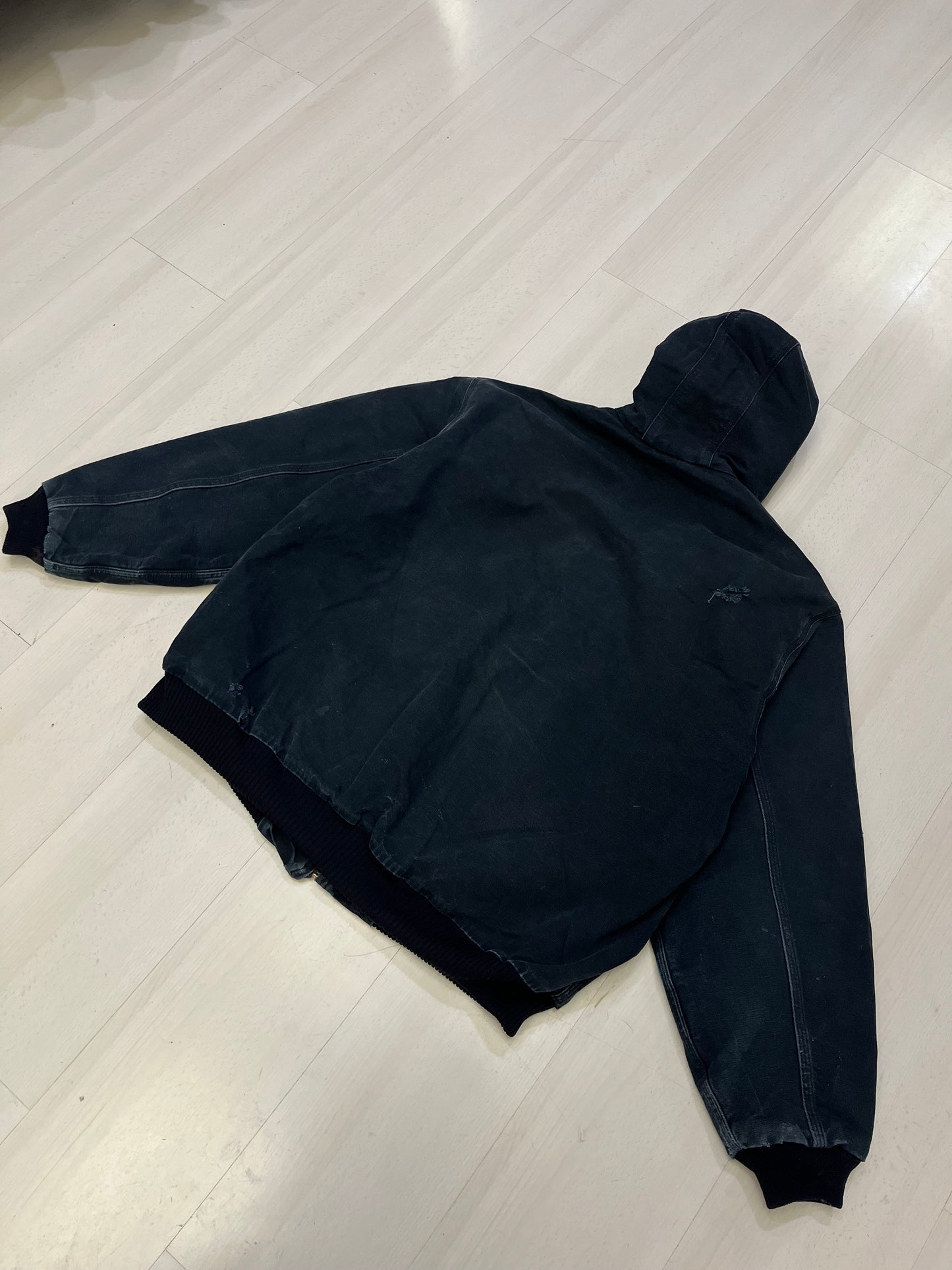 Giubbotto Carhartt active Jacket J140 BLK (G930)