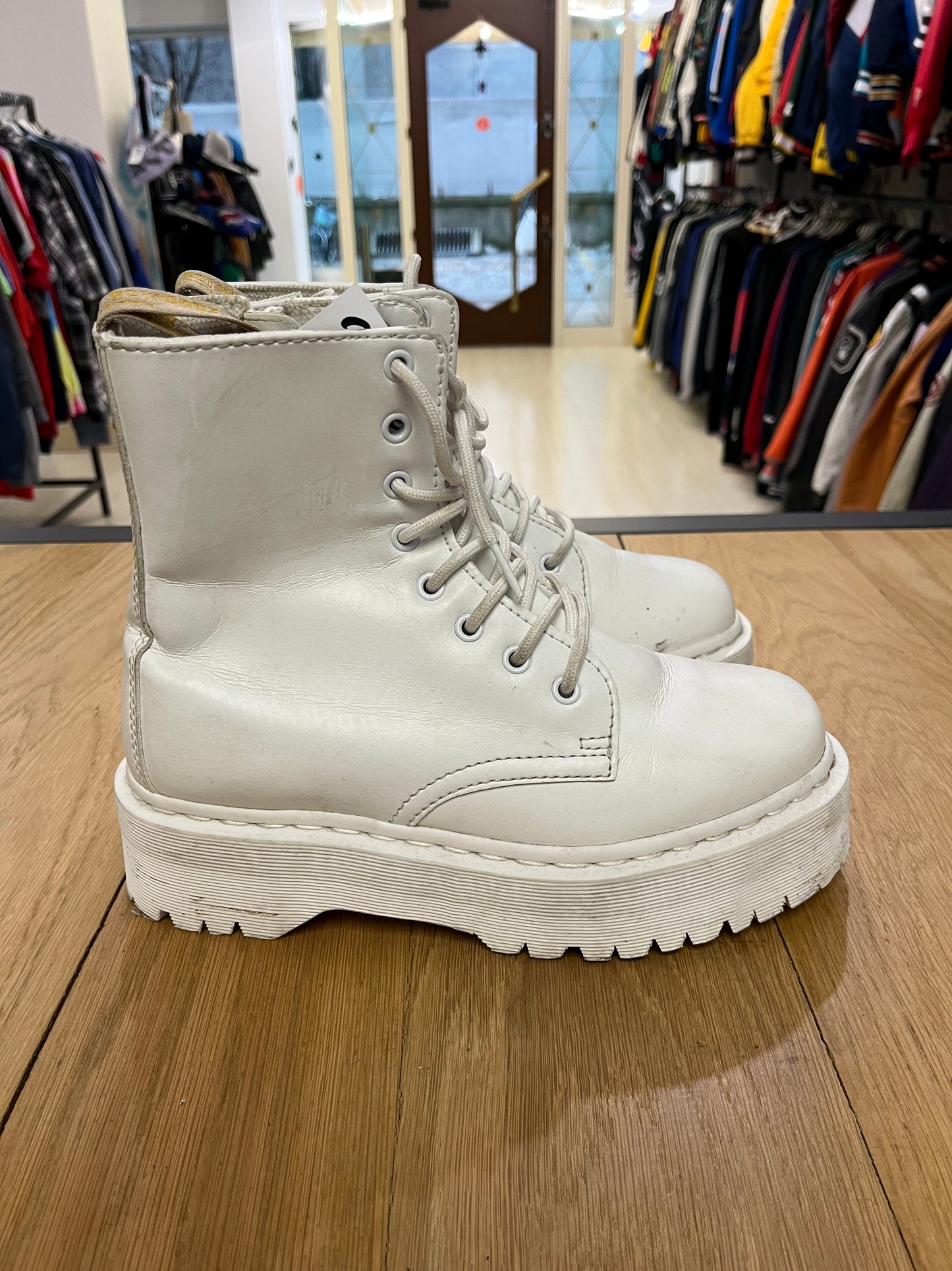 Stivali anfibi Dr Martens V Jadon II MONO platform bianchi (G666)