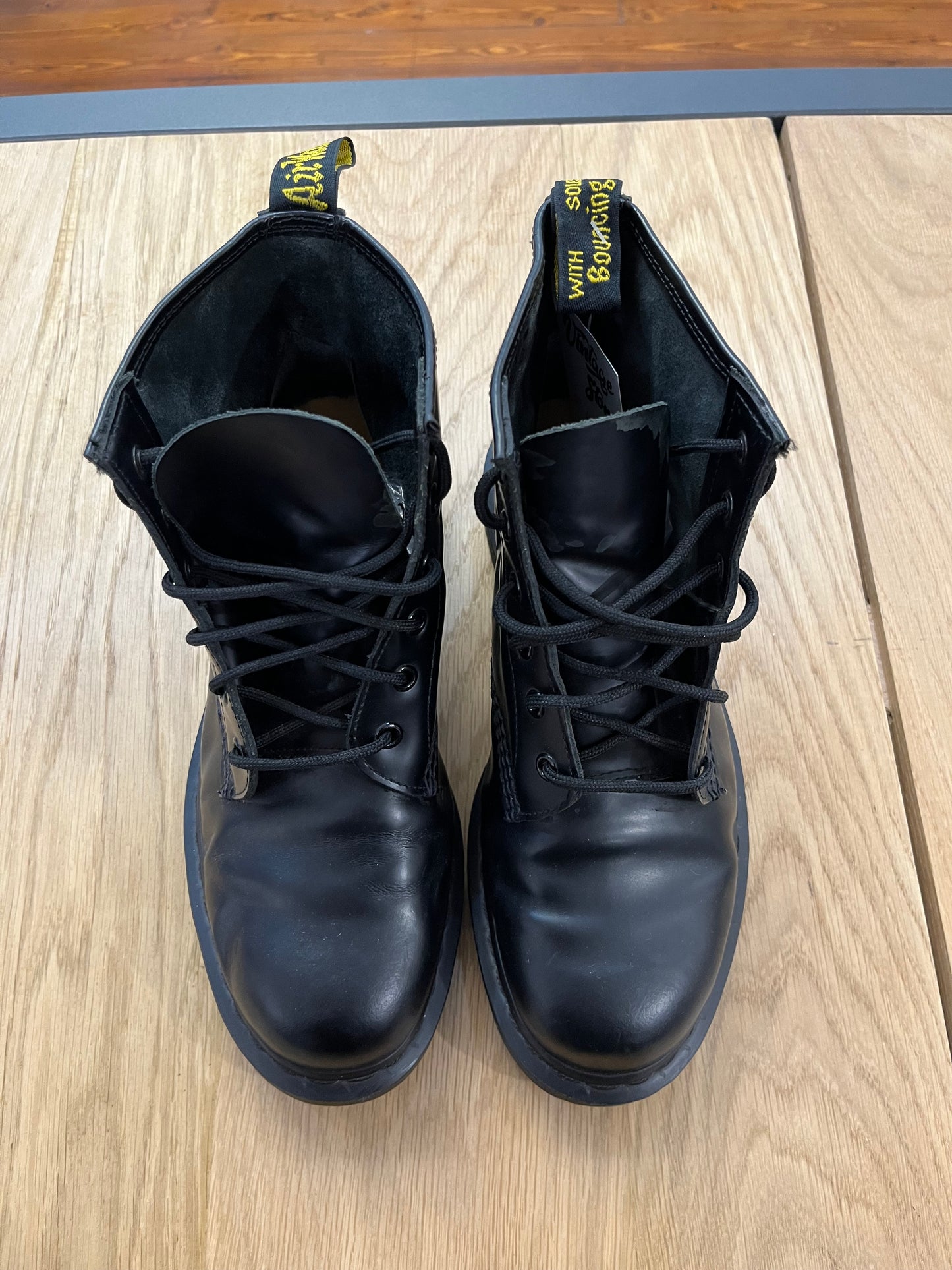 Anfibio Dr. Martens 10064 uomo (F890)