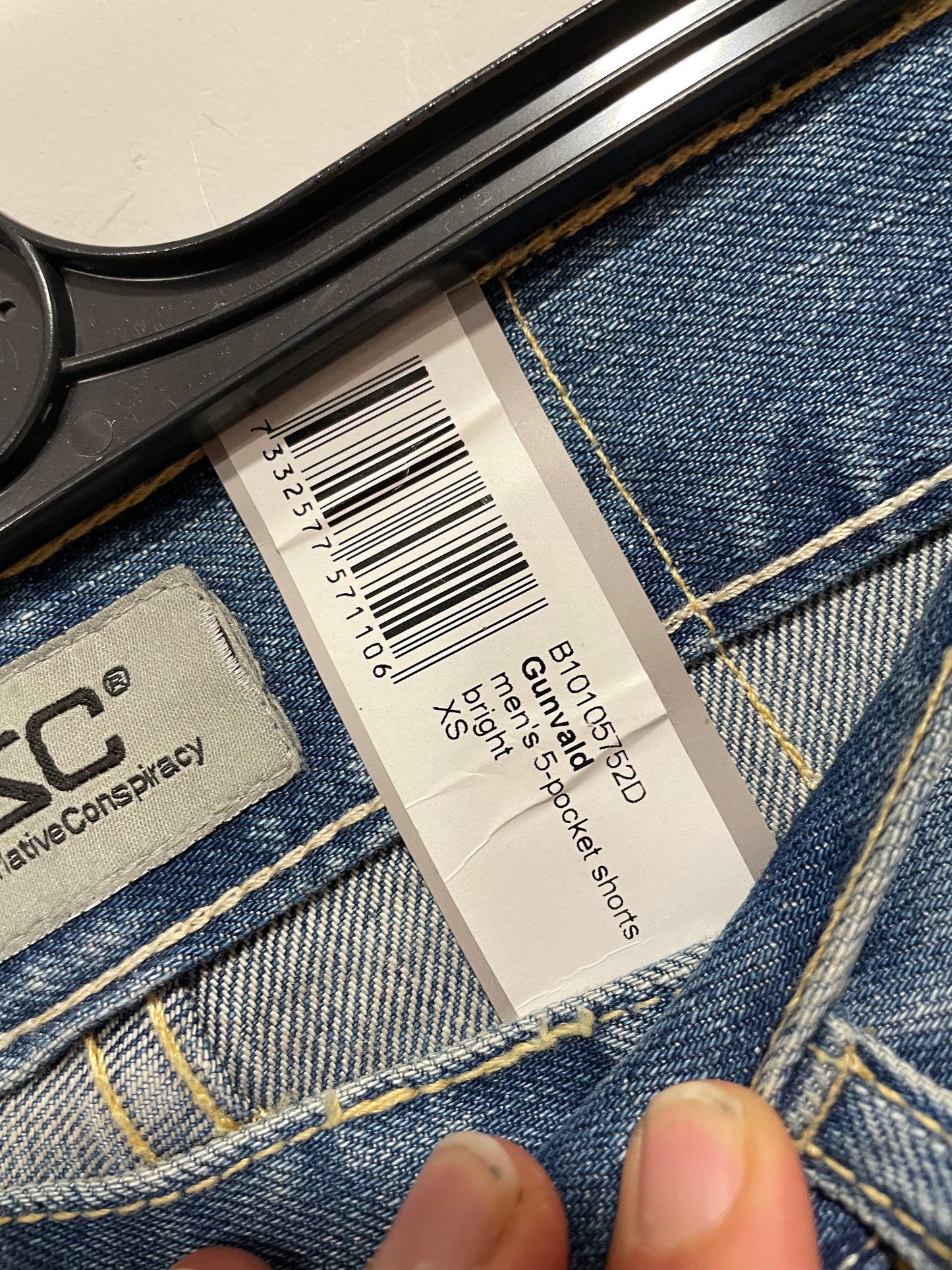 Shorts in jeans Wesc nuovi con cartellino (D683)