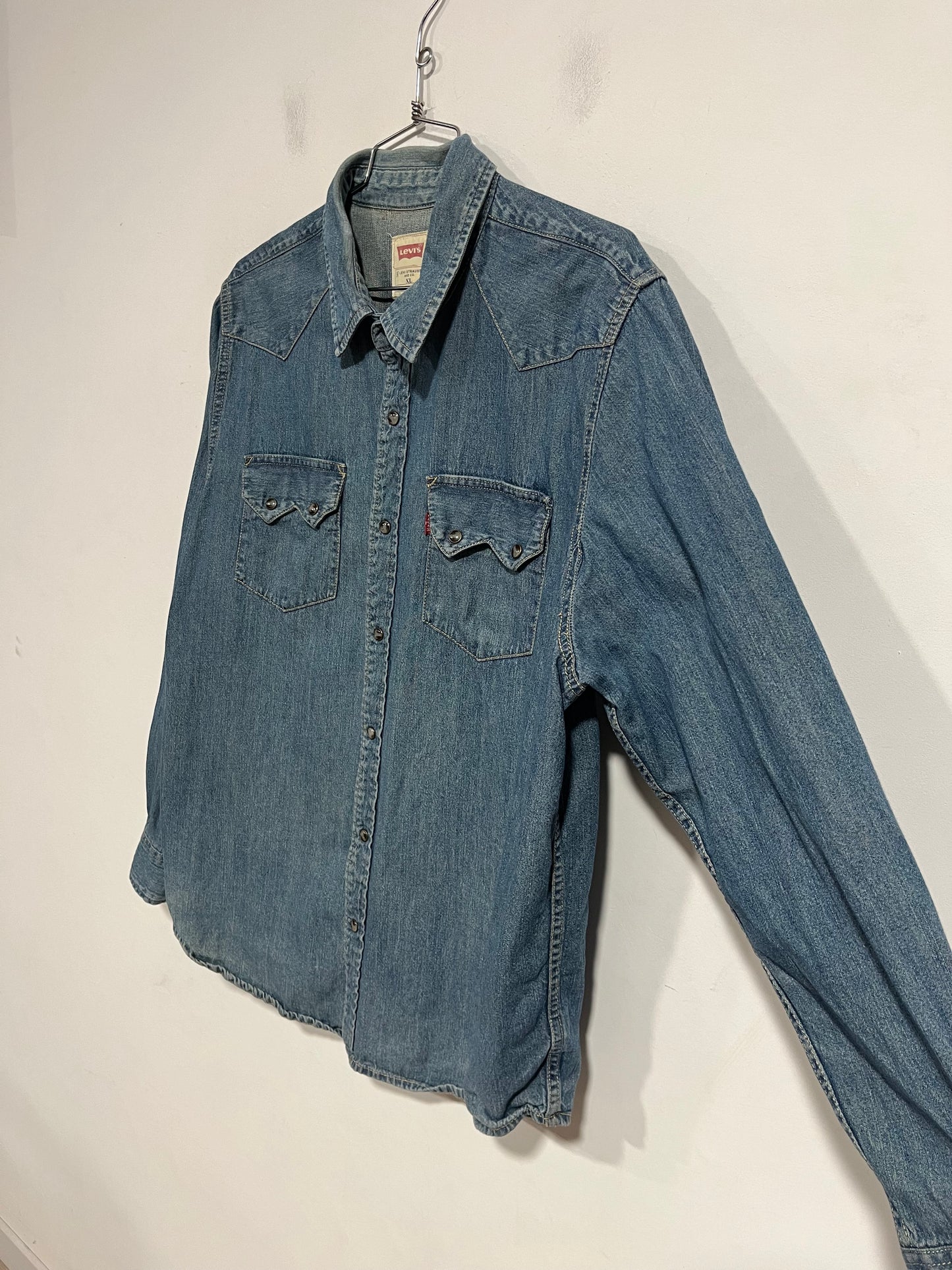 Camicia Levi’s in jeans anni 90 (F935)