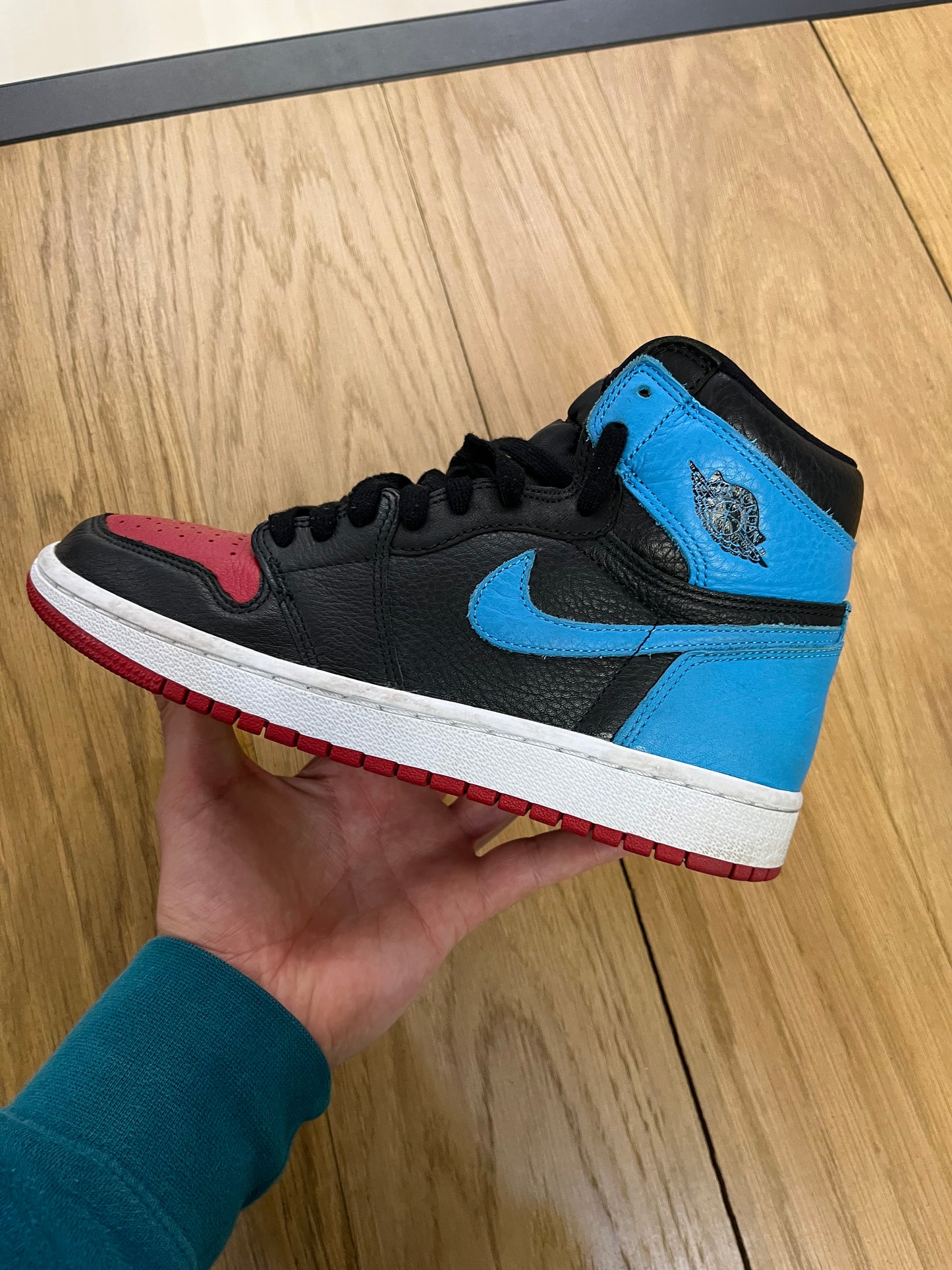 Scarpe Jordan 1 retro high NC to Chi (G584)