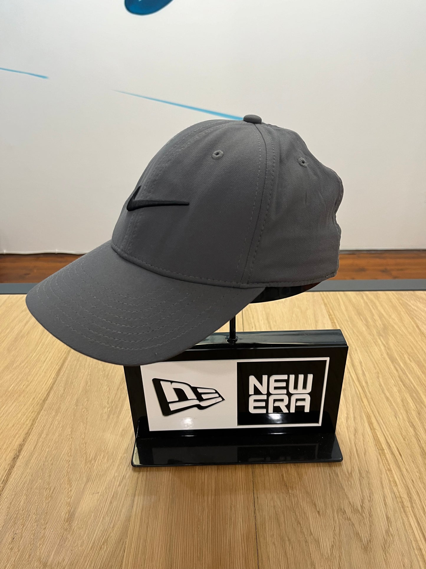 Cappello Nike dri fit grigio (F630)