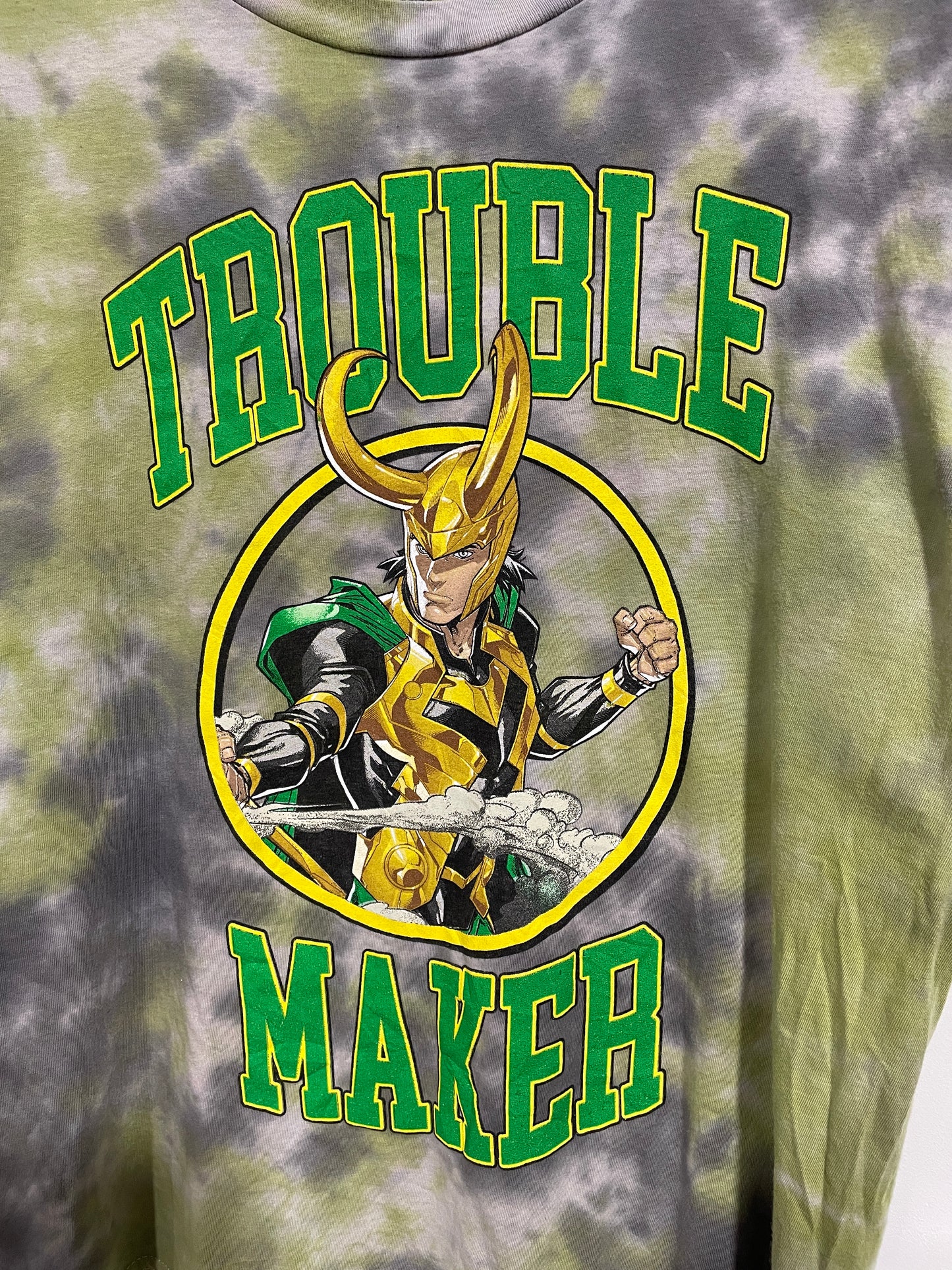 T shirt tie dye Marvel trouble maker (MR222)