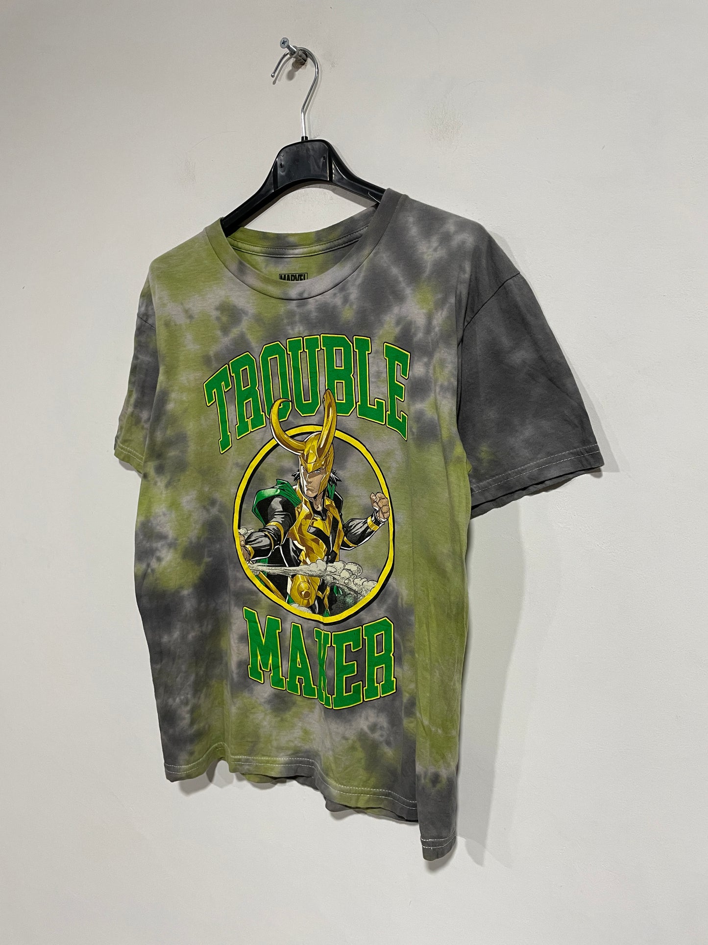 T shirt tie dye Marvel trouble maker (MR222)