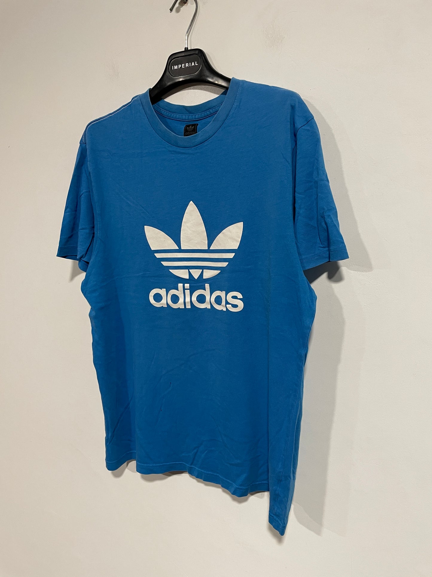 T shirt Adidas originals (B545)